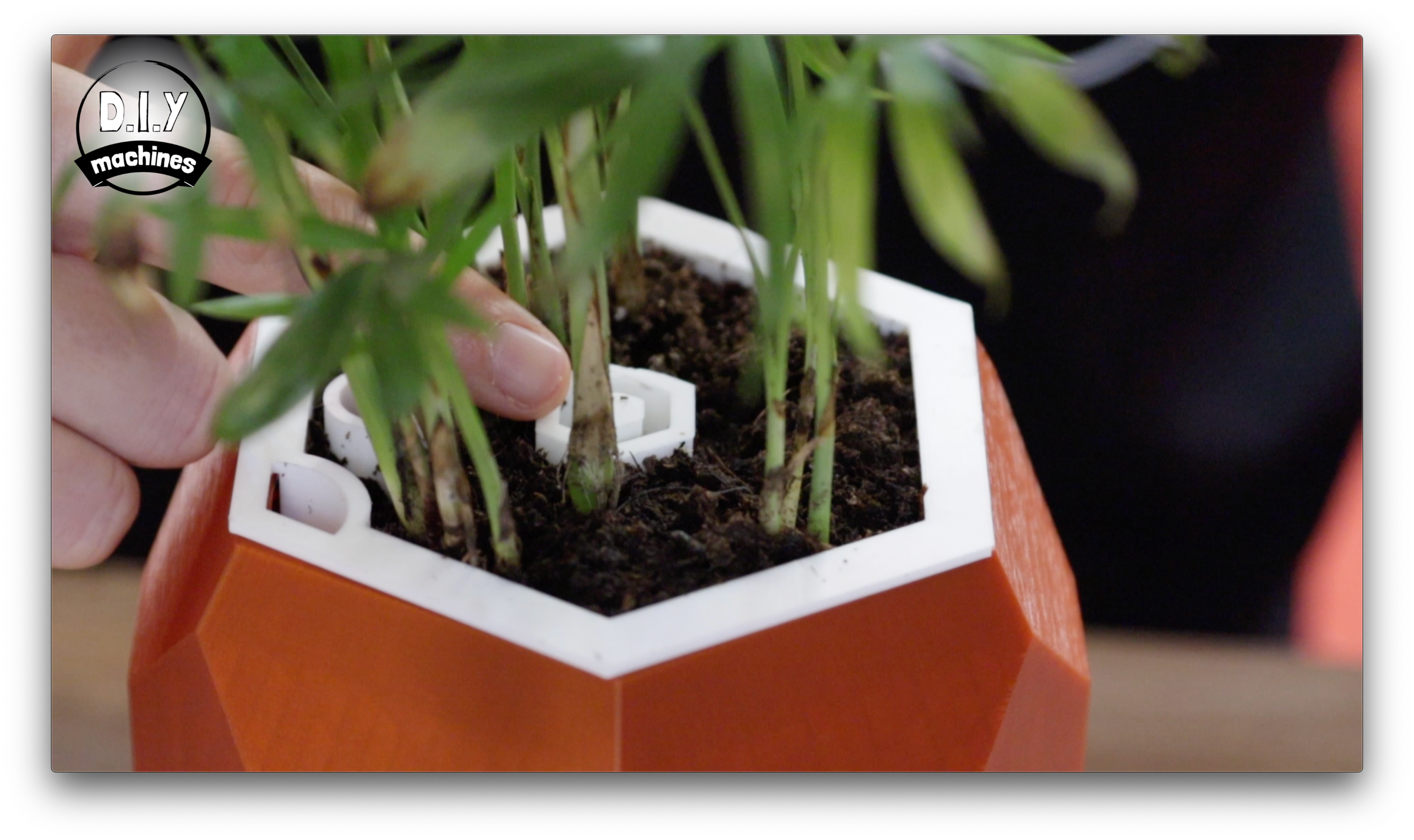 Automatic Smart Plant Pot - (DIY, 3D Printed, Arduino, Self Watering ...