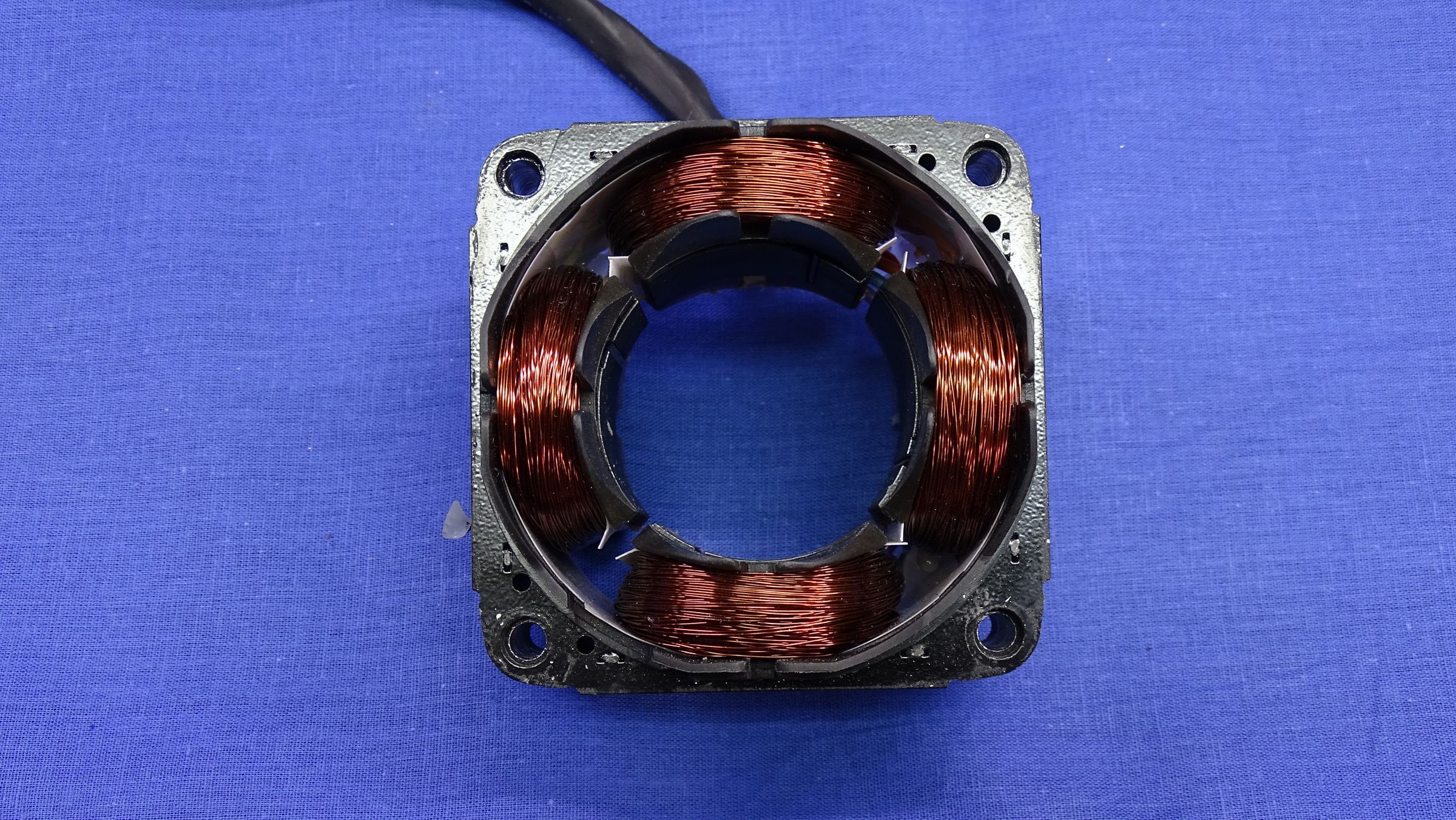 MAKE PERMANENT SYNCHRONOUS Instructables