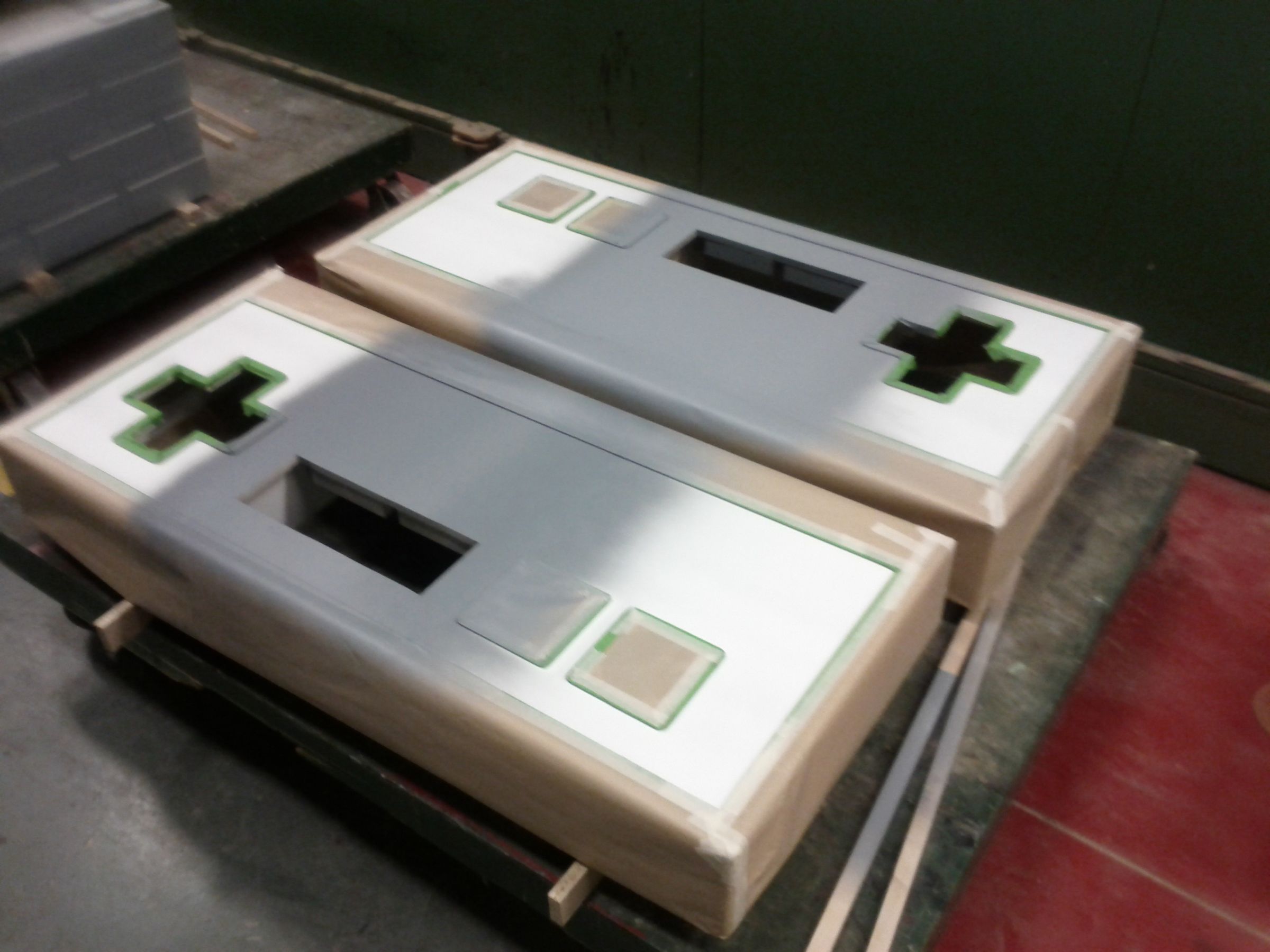 Functional Nintendo Controller Coffee Table 3 Steps (with Pictures