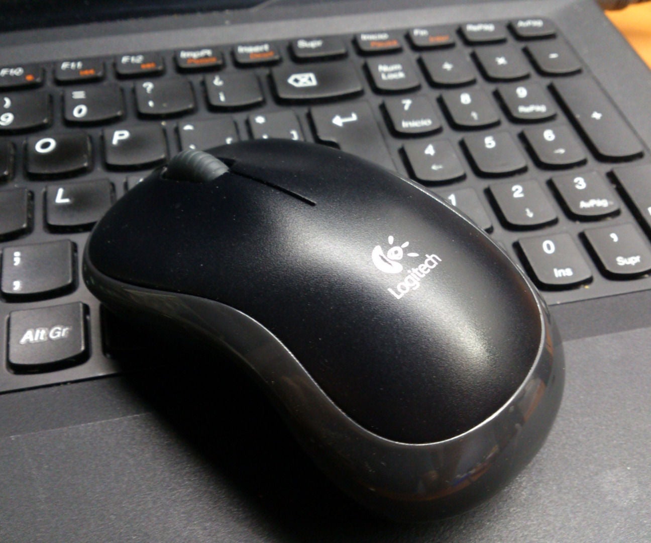 Fix A Faulty Mouse Button In 5 Minutes : 5 Steps (with Pictures