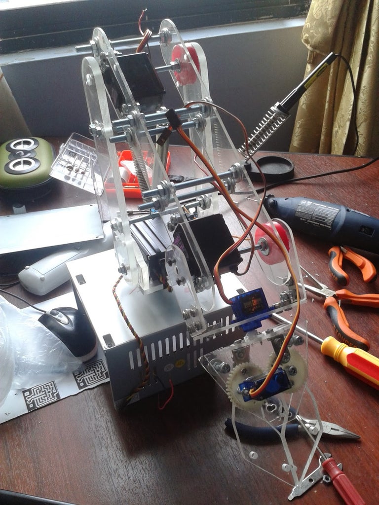 ROBOTIC ARM Arduino Controlled : 8 Steps Circuit Diagram