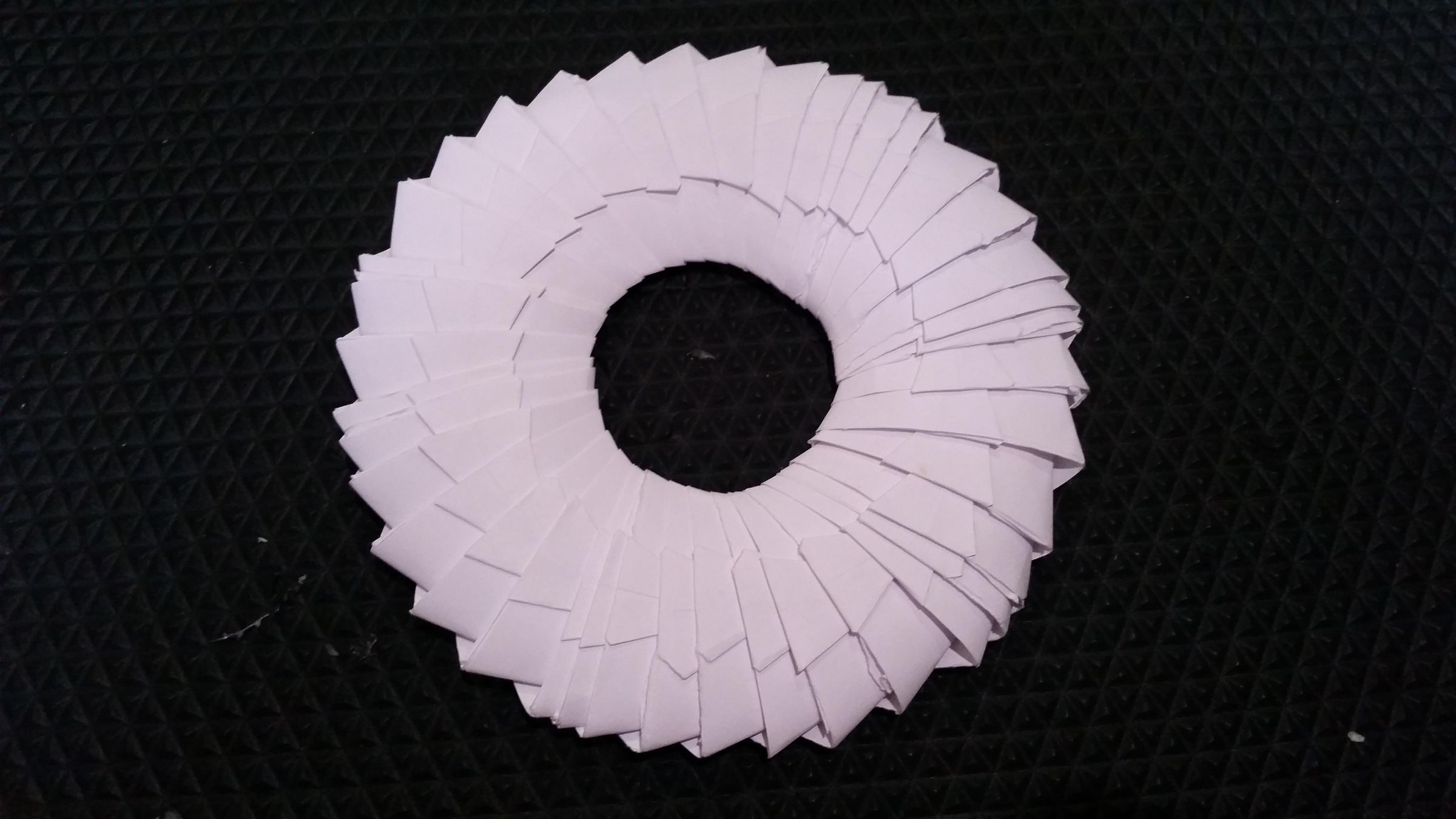How to Make a Paper Worm Slinky 5 Steps Instructables