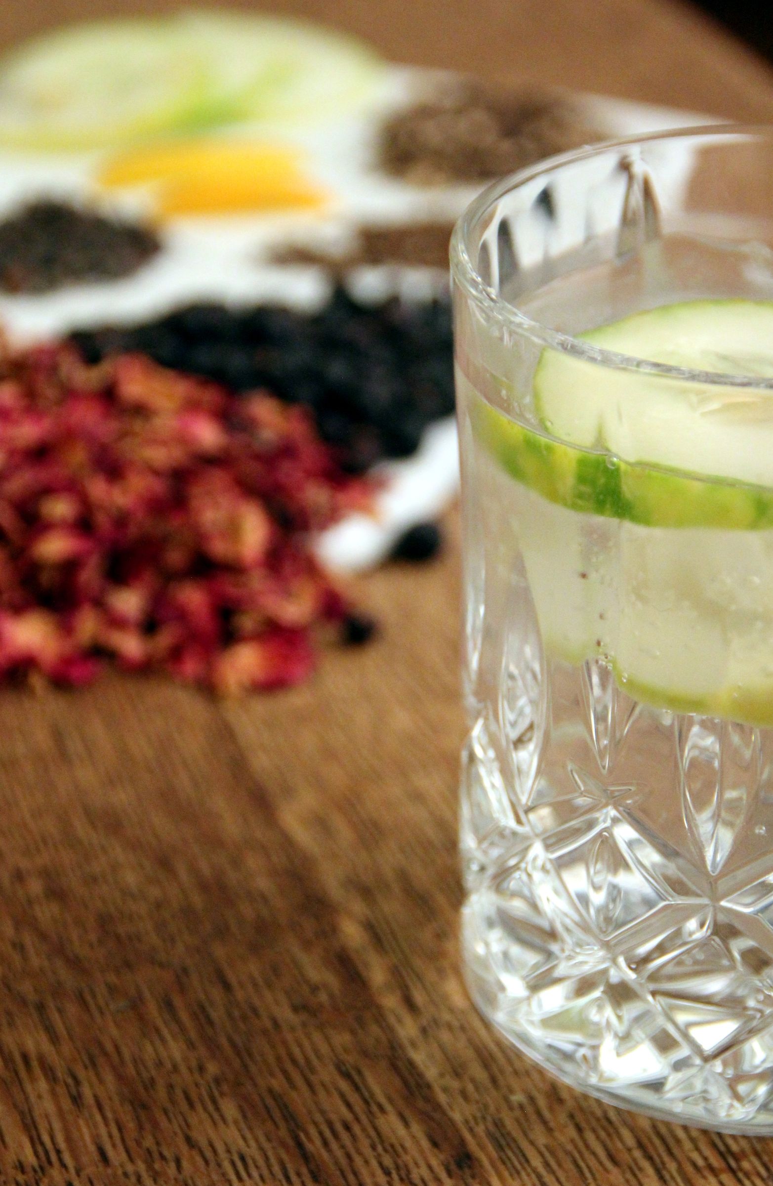 Homemade // Egon Gin // Maceration 4 Steps (with Pictures) Instructables