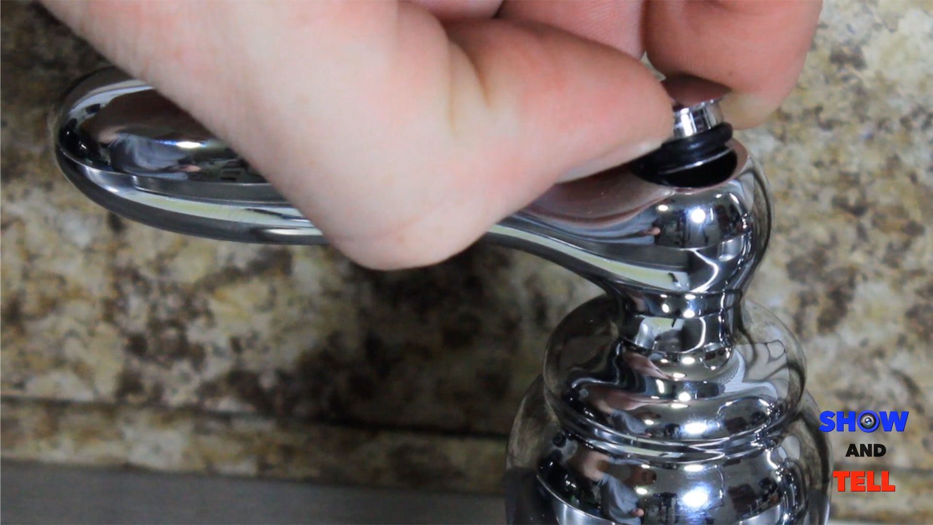 How to Replace a Kitchen Sink Faucet 20 Steps (with Pictures