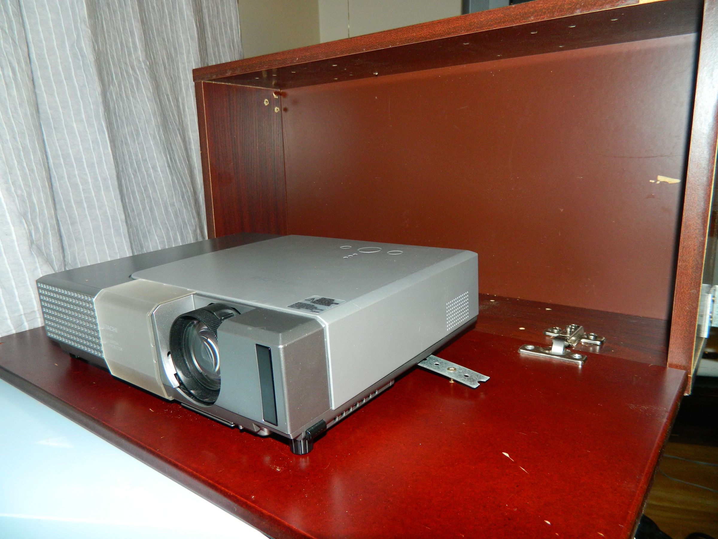 DIY "Hidden" Video Projector Folding Shelf, Carbon Fiber Look 8 Steps (with Pictures