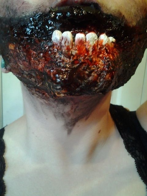 zombie mouth fx makeup DIY Project DIY Project Image