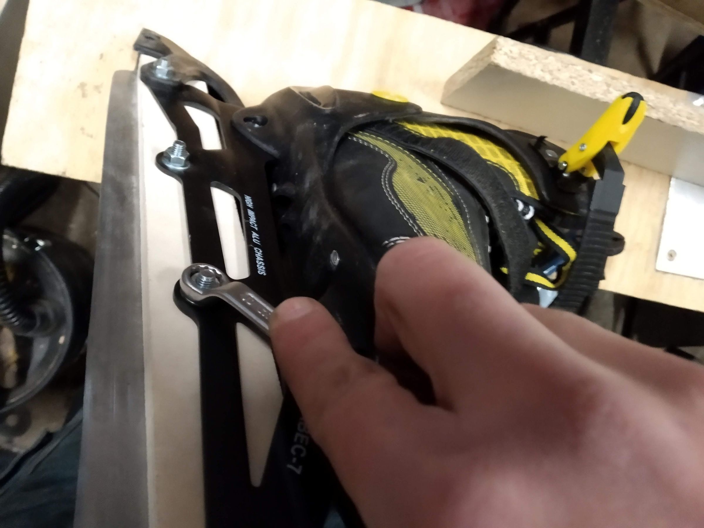 https://discoverthedinosaurs.com/how-to-make-ice-skates/