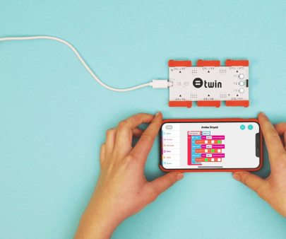 🤖 coding kit: inputs and outputs DIY Project DIY Project Image