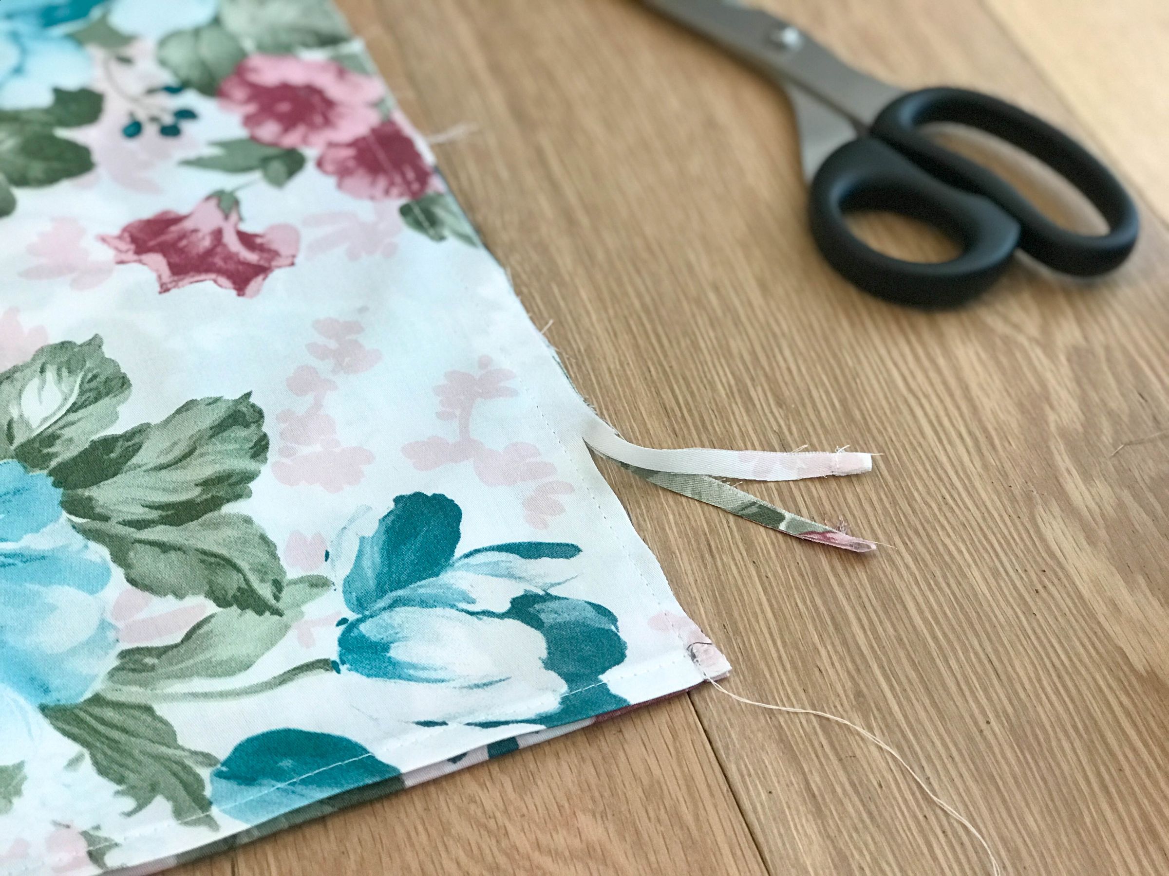 DIY Bedding Pillowcase 3 Different Styles 7 Steps (with Pictures) Instructables