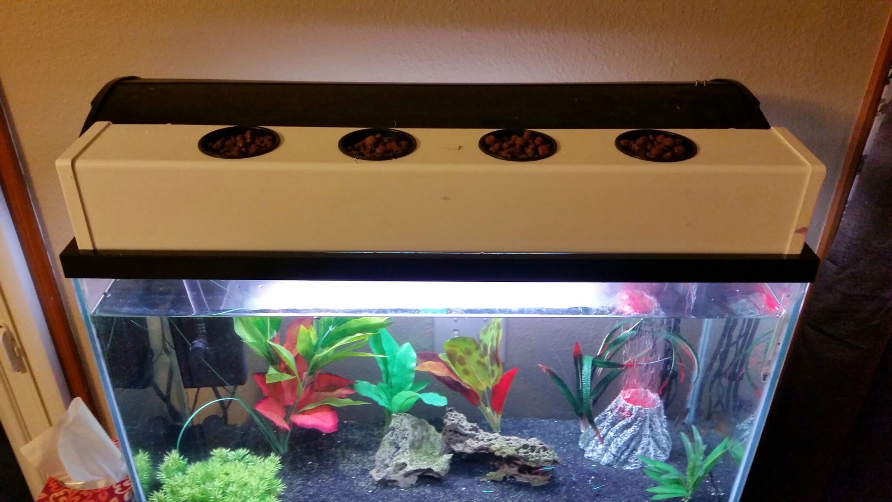 Aquaponic Fish Tank Topper 8 Steps With Pictures Instructables Aquaponic Fish Tank Topper 8 Steps With Pictures Instructables