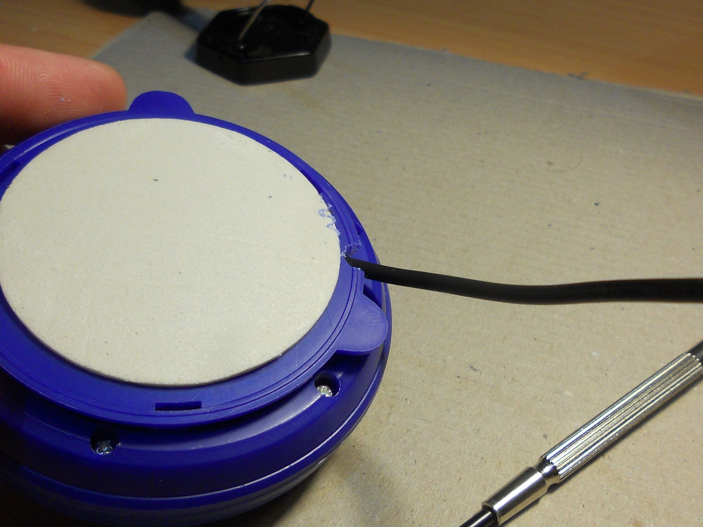Convert a Battery Powered LED Lamp to USB Power. 5 Steps Instructables
