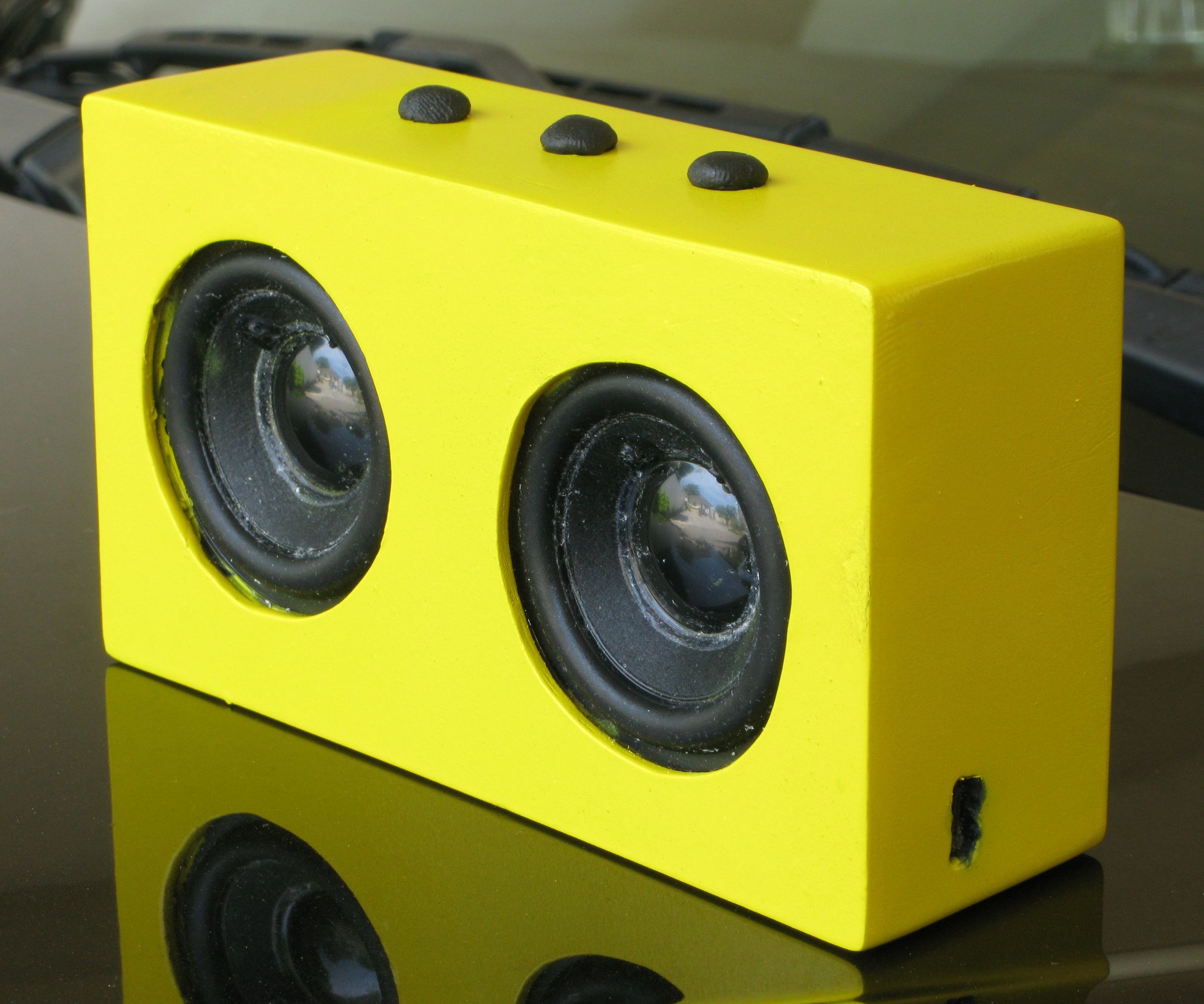 Solar Bluetooth Speaker (Homebrew 