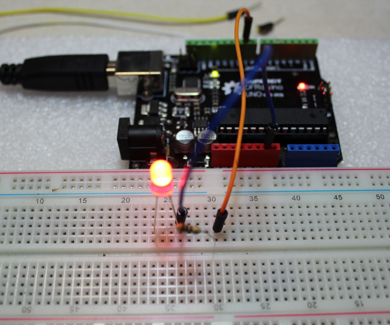 arduino sos beacon DIY Project - Step-by-Step DIY Project | FindingDIY