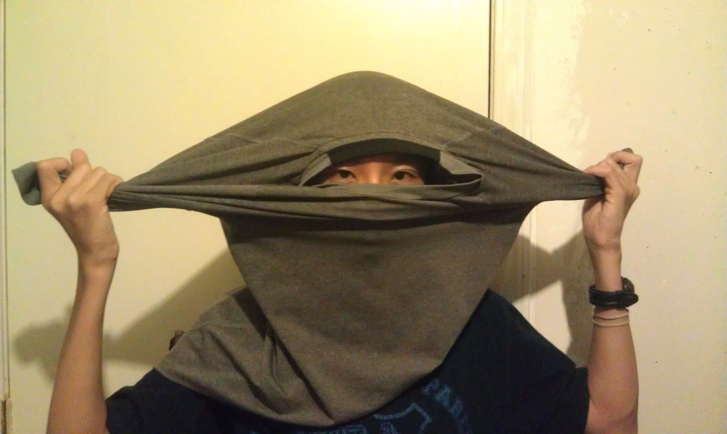 How to Wrap Your Face Like a Ninja Using a Shirt 3 Steps Instructables