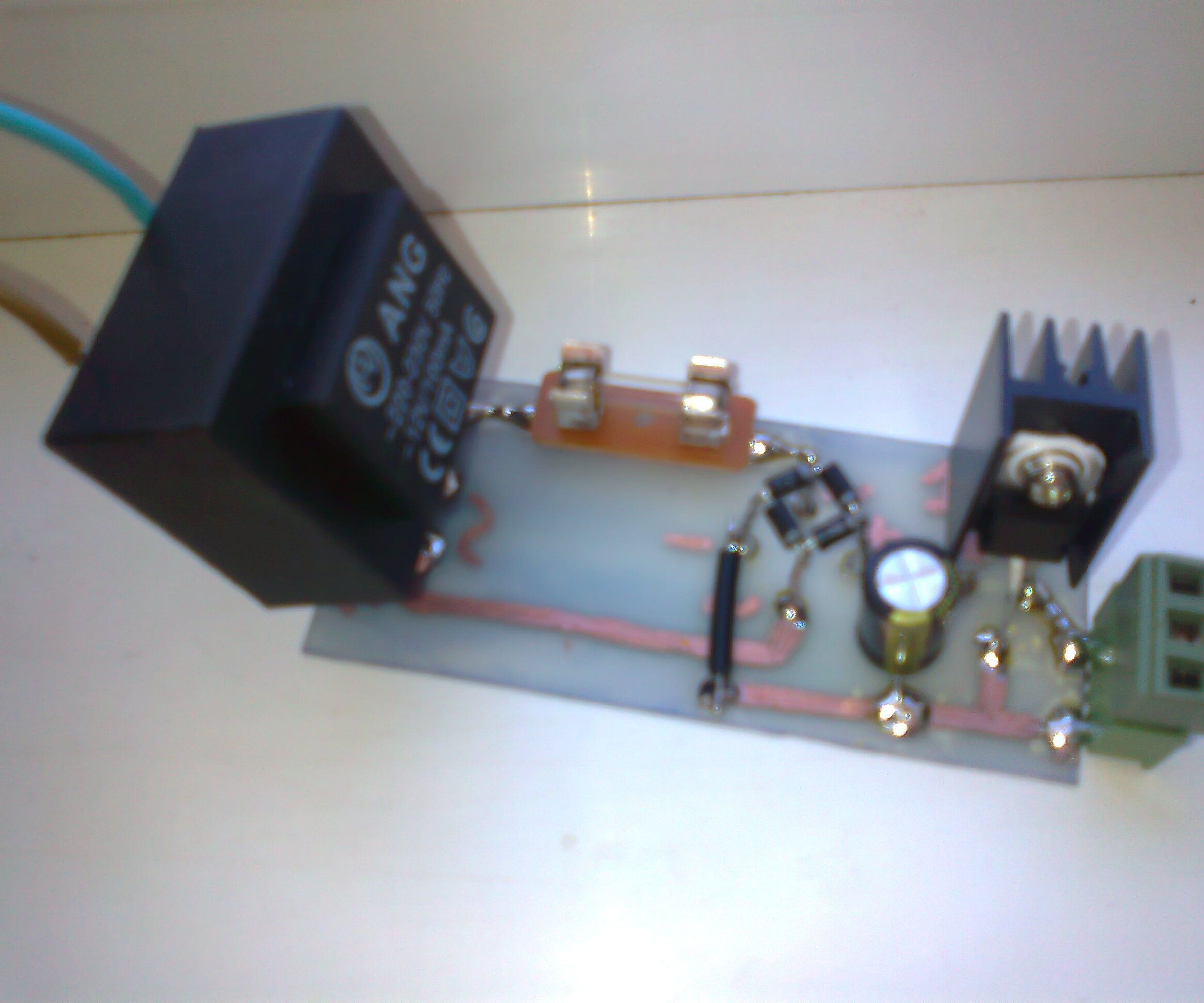 ~12vac to 12vdc converter circuit DIY Project DIY Project Image