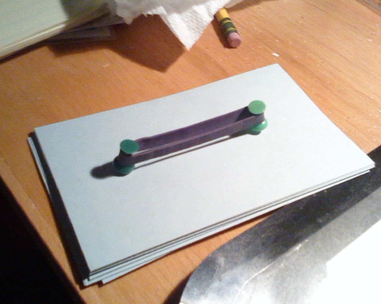 Very Simple Office Slingshot 3 Steps Instructables