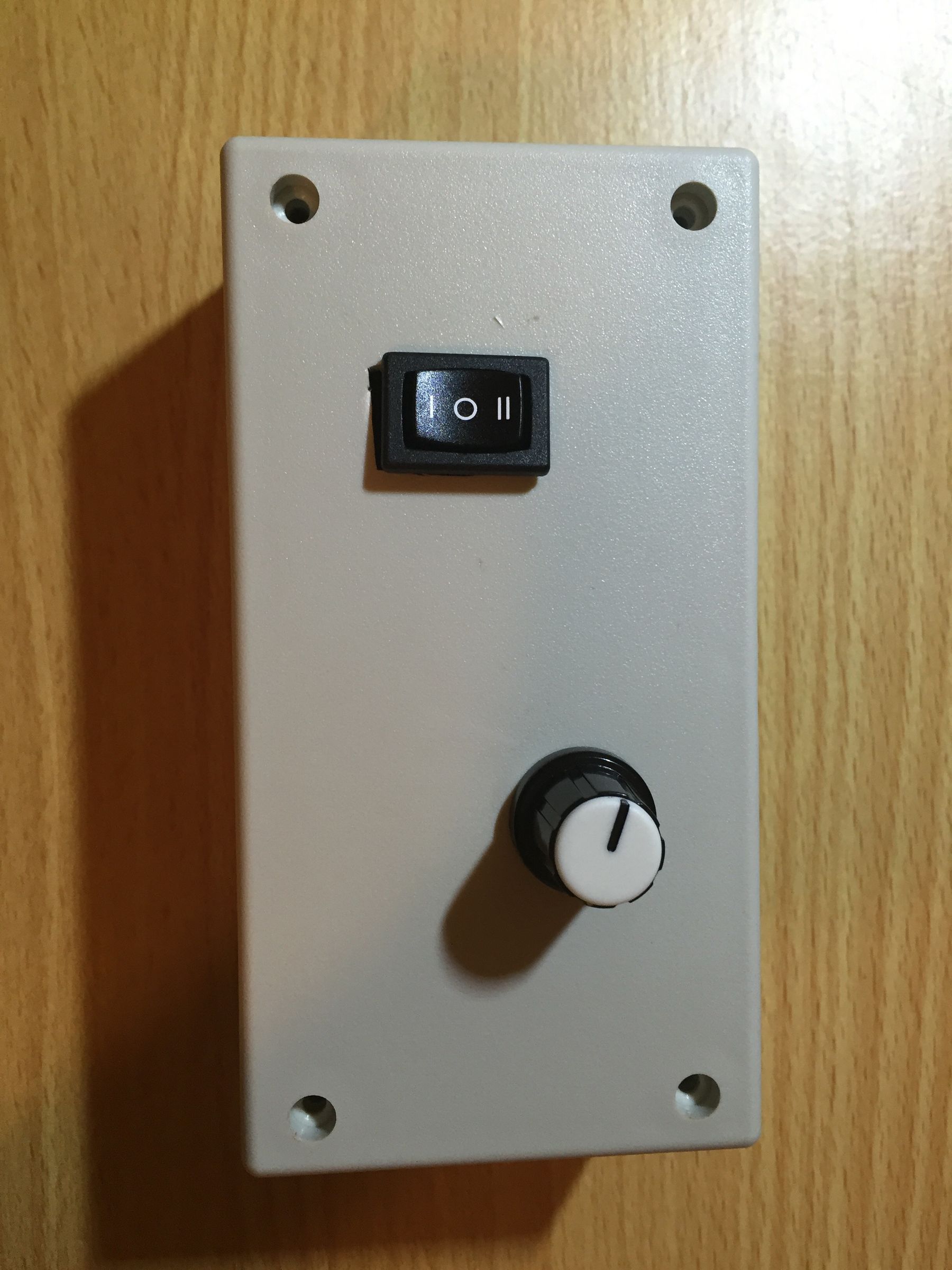 LED Strip Control With Dimmer and Audio Pulsing Circuits 10 Steps