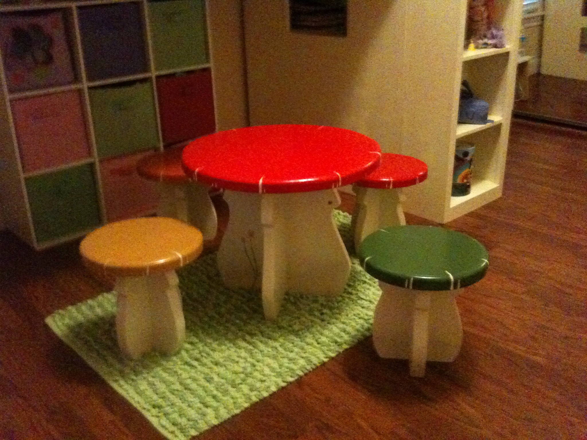 DIY Kids Mushroom Table and Toad Stools Updated 3 Steps (with
