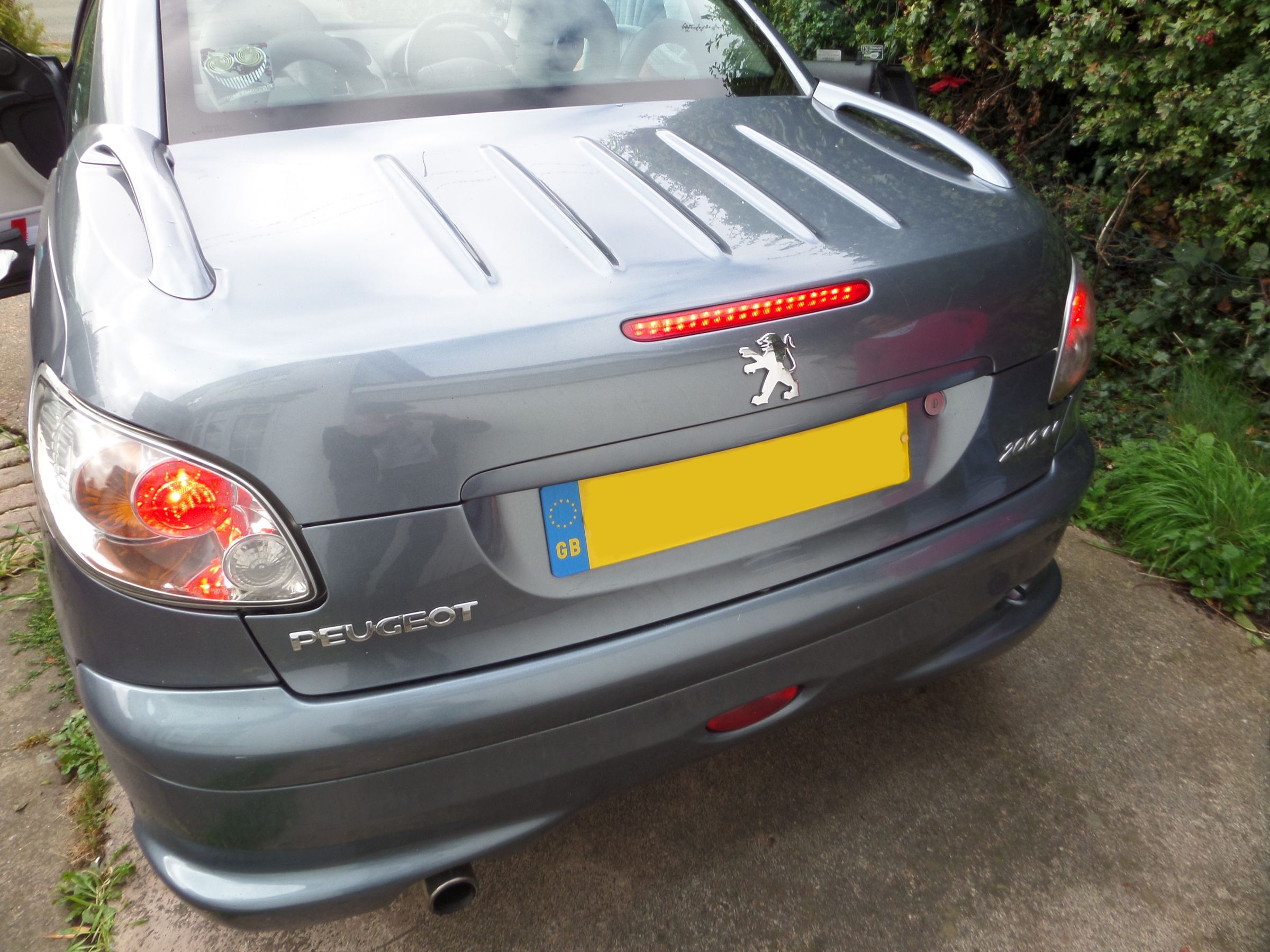 Car Brake Light Repair (LED Conversion) 4 Steps (with Pictures