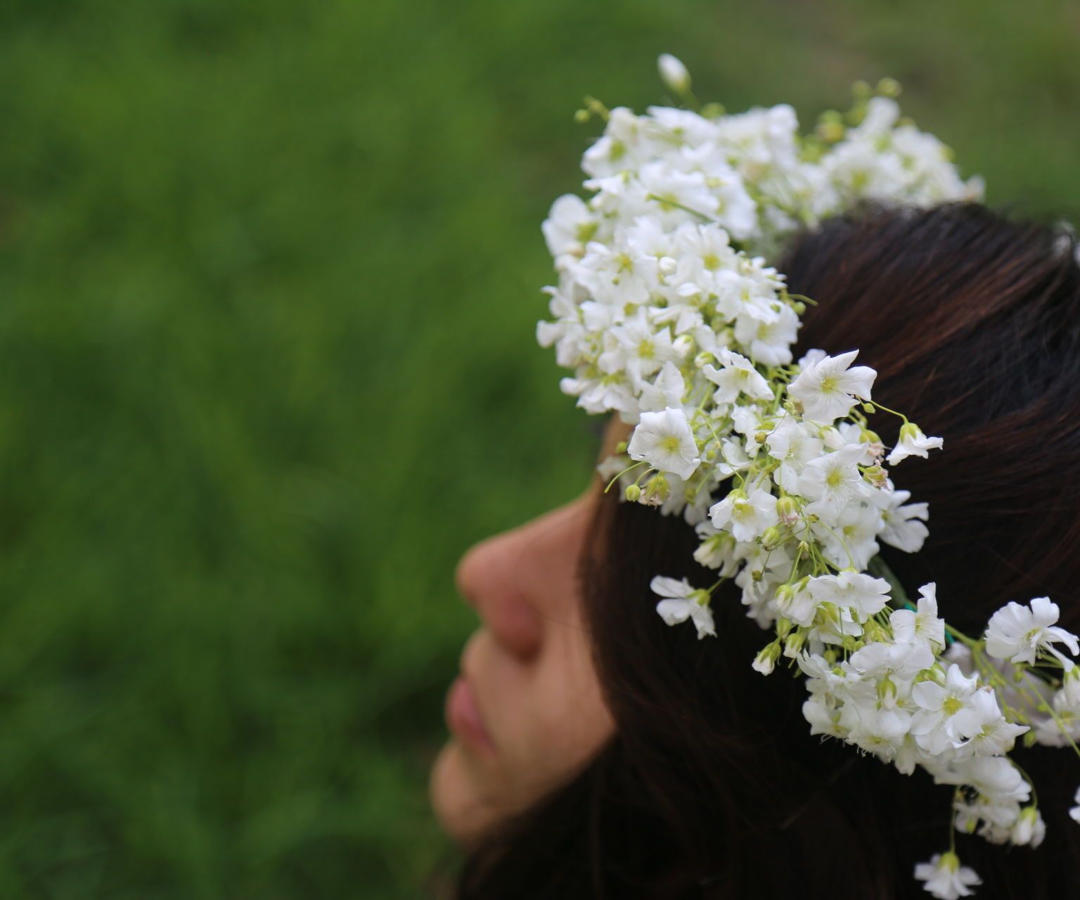 Step-by-step guide for floral head wreath DIY Project DIY project