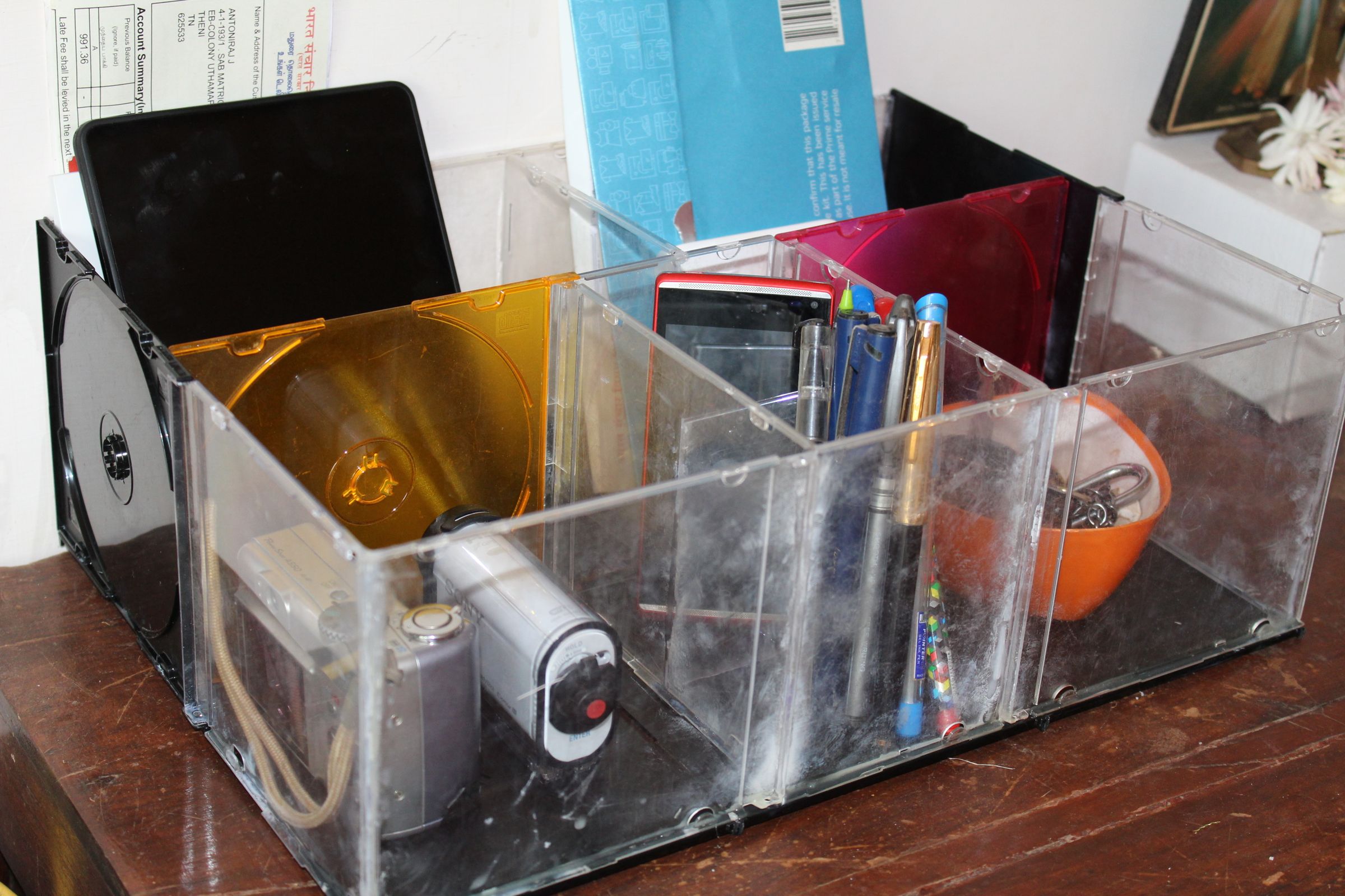 Desktop Organiser With Old CD Jewel Cases 9 Steps (with Pictures) Instructables