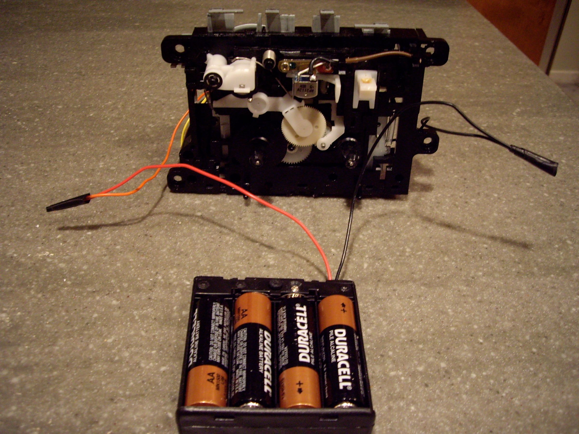 Spooky Backwards Spinning Clock Made From Cassette Player Motor 7