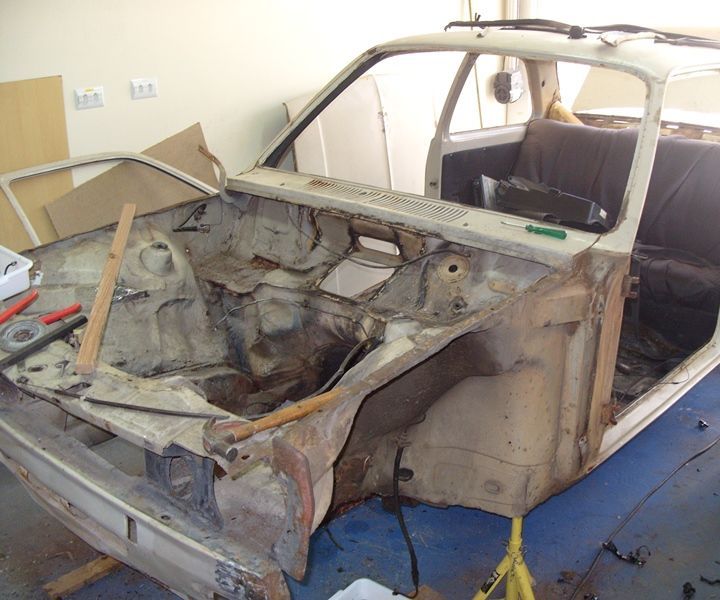 How to Remove Old Paint From Your Classic Car 4 Steps Instructables