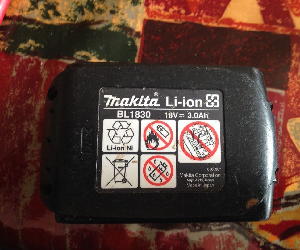 Makita 18v LXT Lithiumion Battery Repair 4 Steps (with Pictures
