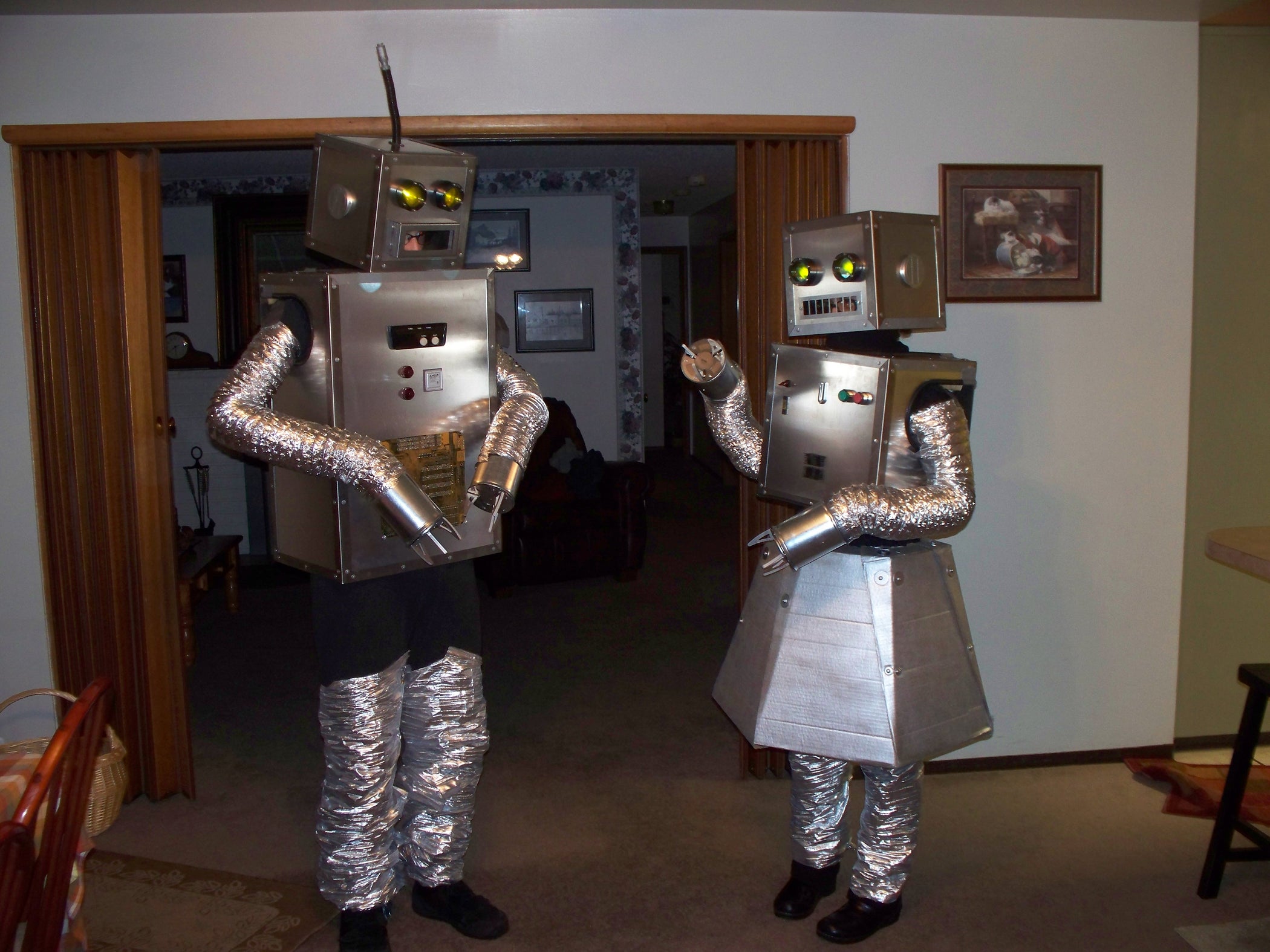 How to Build Robot Halloween Costumes. 9 Steps (with Pictures) Instructables