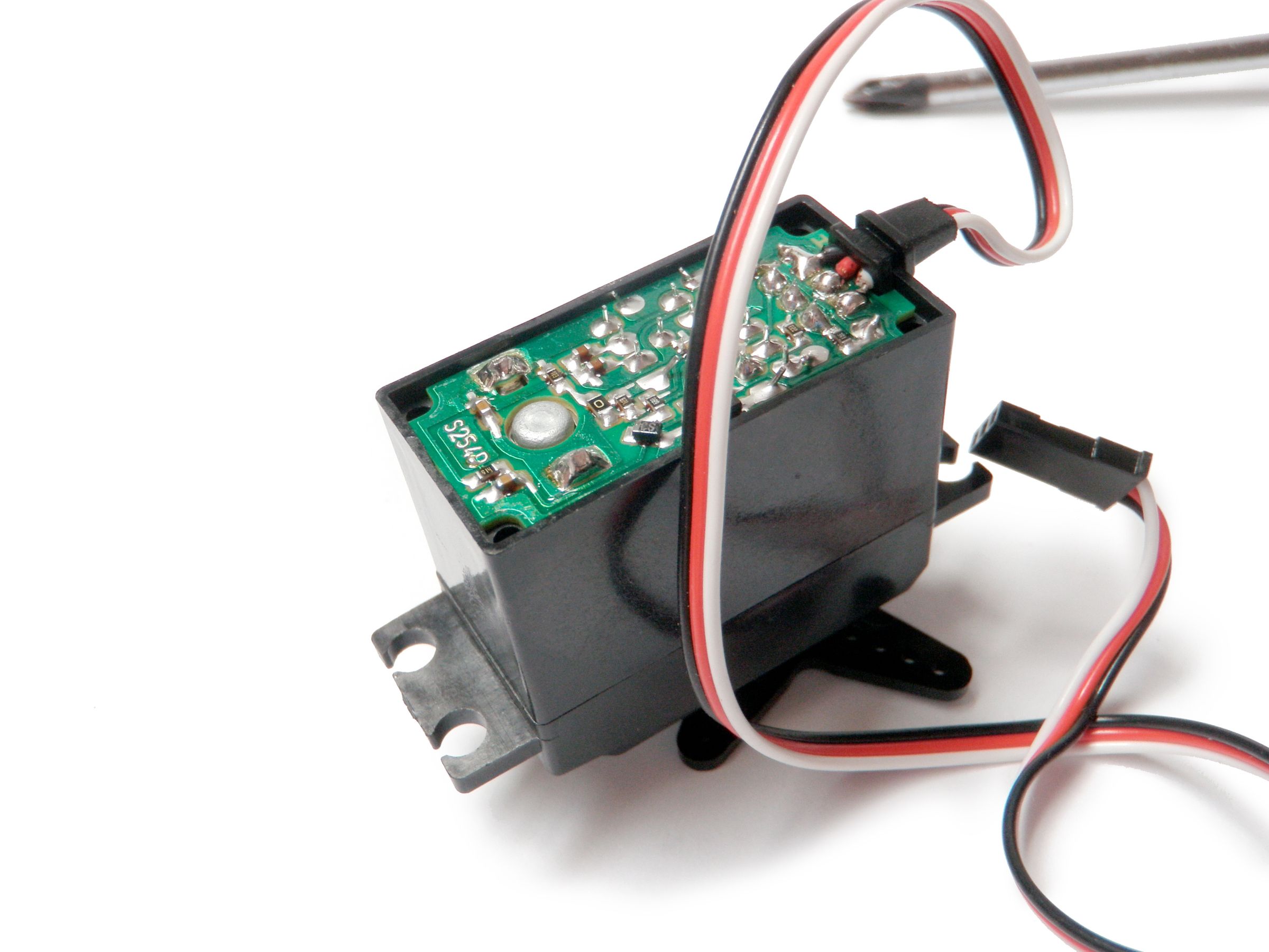 Remove a Servo Controller 5 Steps (with Pictures) Instructables