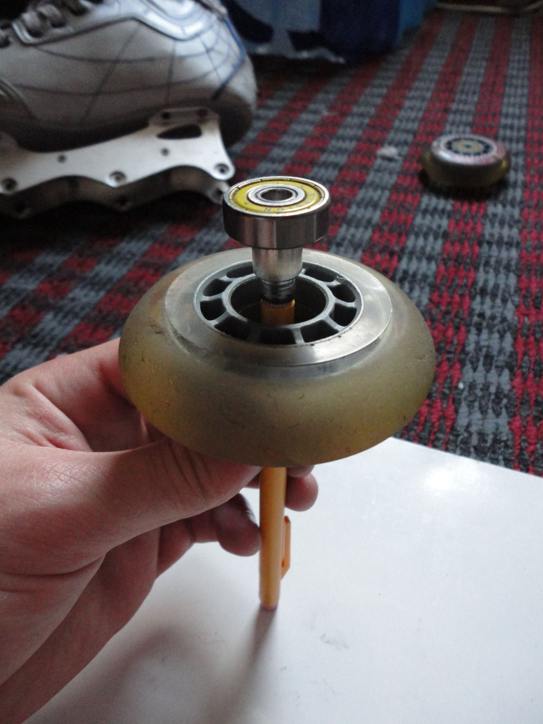 Replace Rollerblade Wheels and Bearings 6 Steps (with Pictures