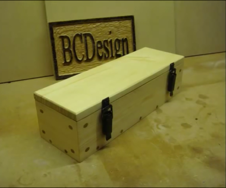 Pallet Wood & Dowel Corner Gift Box