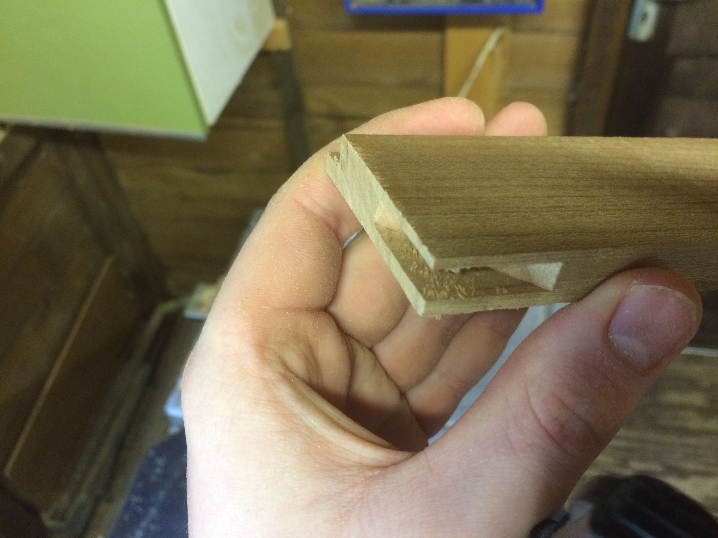 How to Make a Spline Jig (Use With Table Saw OR Router) 4 Steps (with