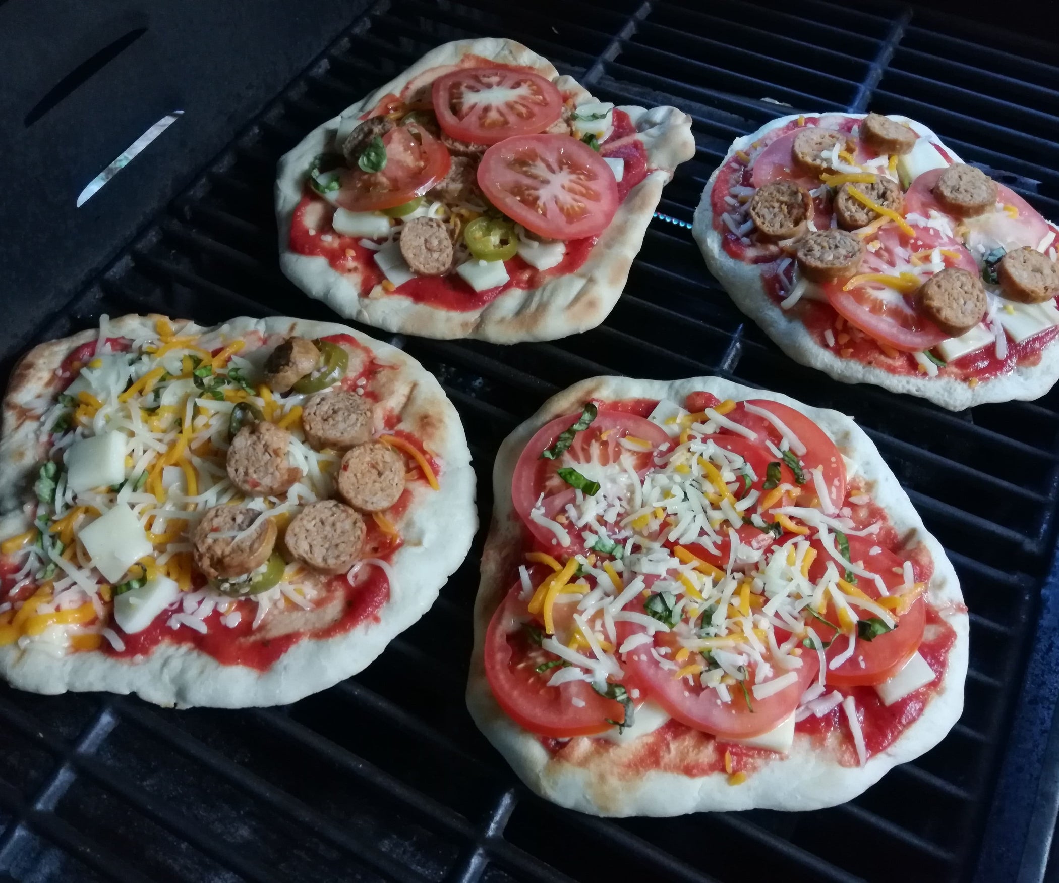 Individual Grilled Pizzas 4 Steps (with Pictures) Instructables