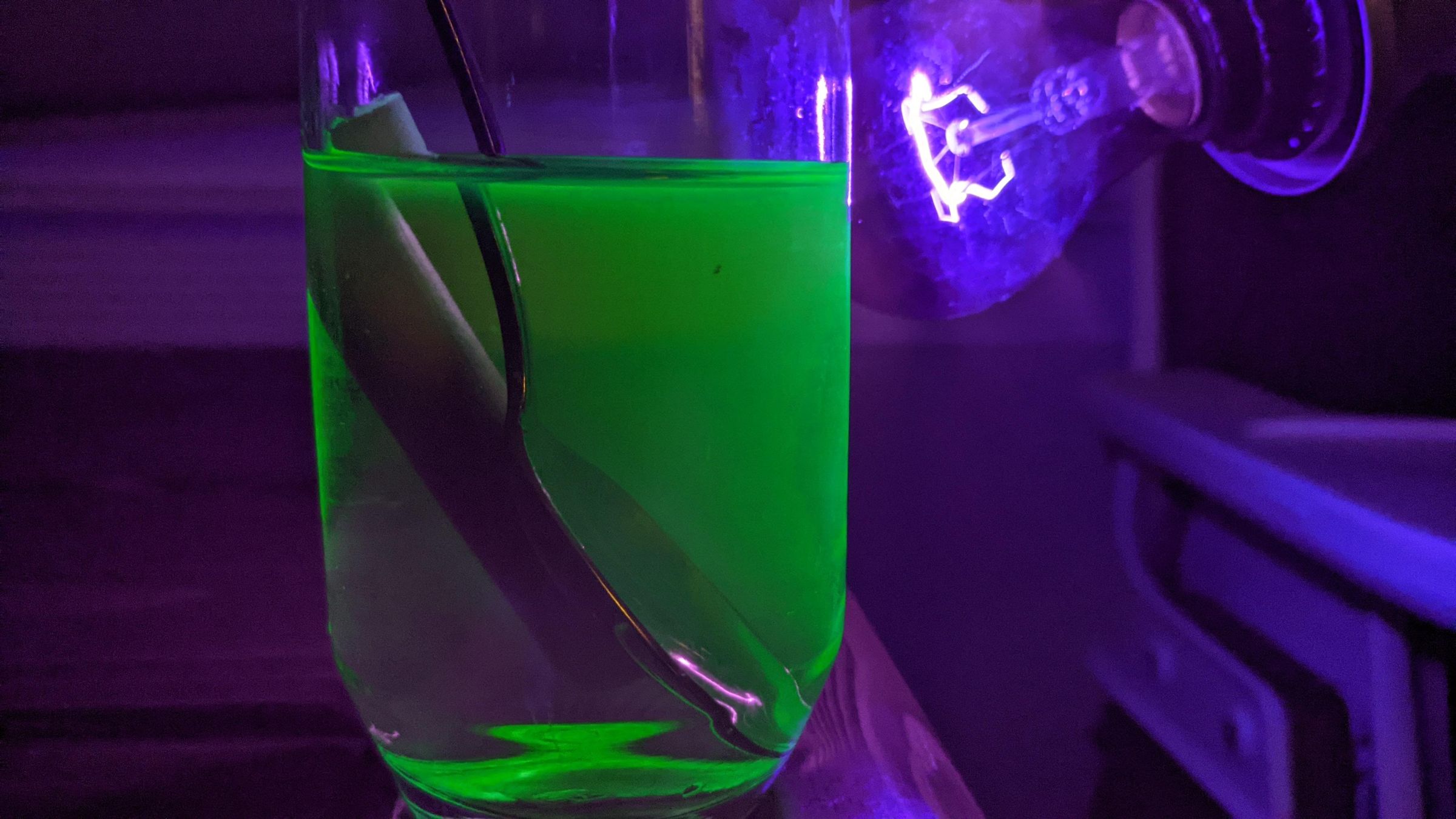 Glowing Water Experiment 5 Steps Instructables