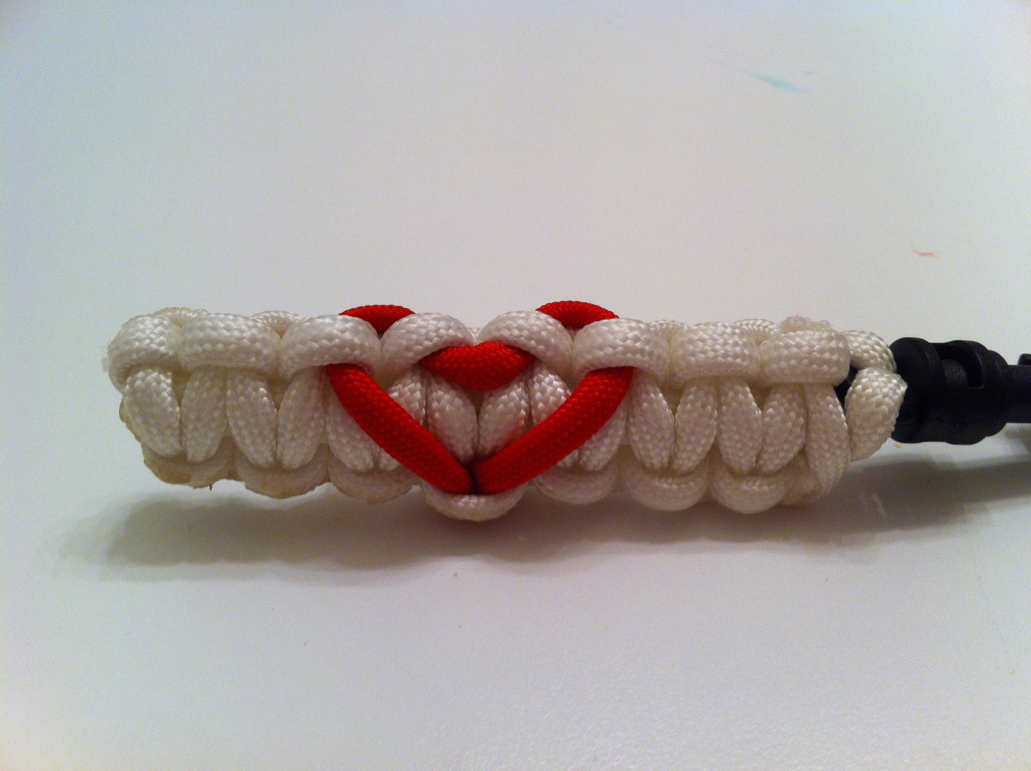 Heart paracord Clearance