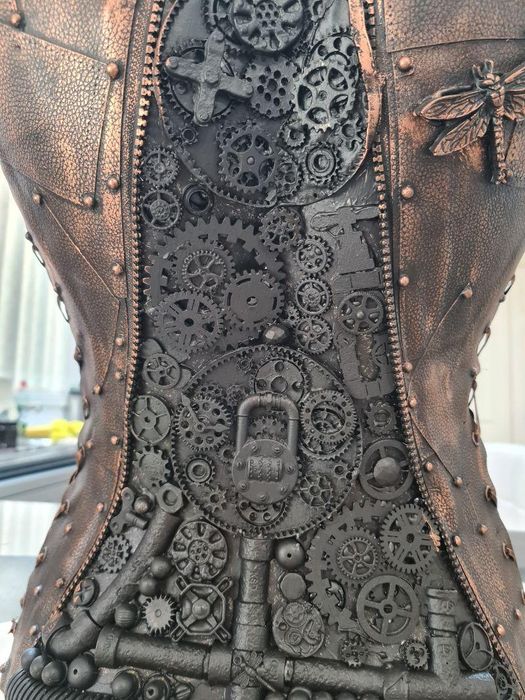 Highlighting the Leather