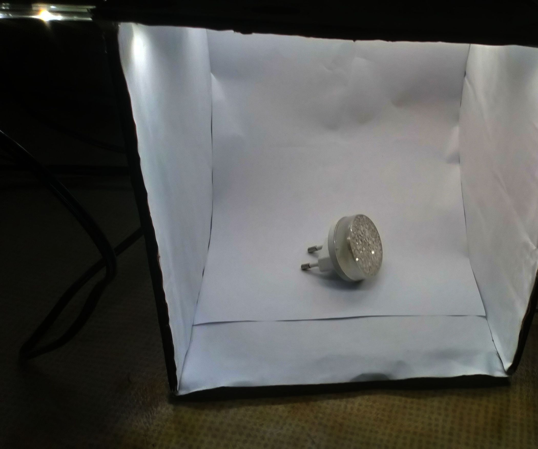 Small 20cm X 20cm DIY Cardboard Photo Light Studio for Biginners 7