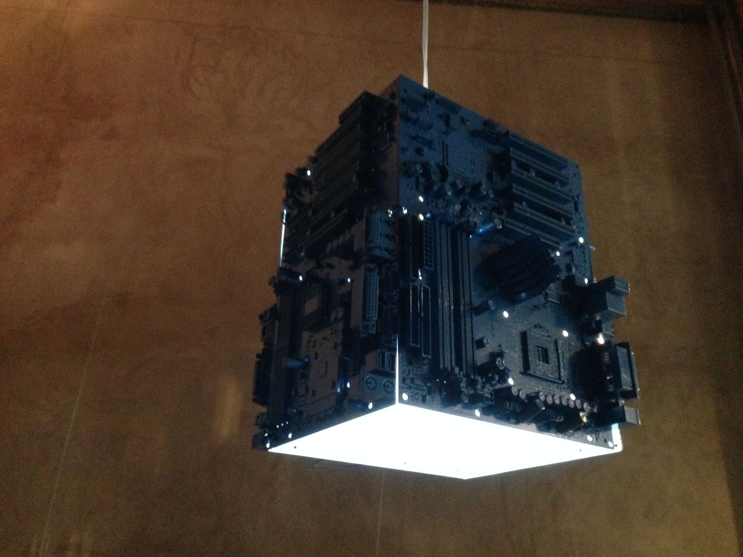 Motherboard Lamp Upcycling 5 Steps (with Pictures) Instructables