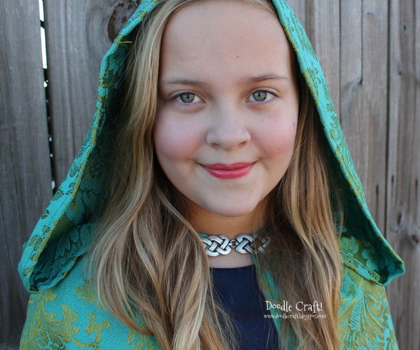 Gorgeous and Warm: Hooded Capes & Cloaks!