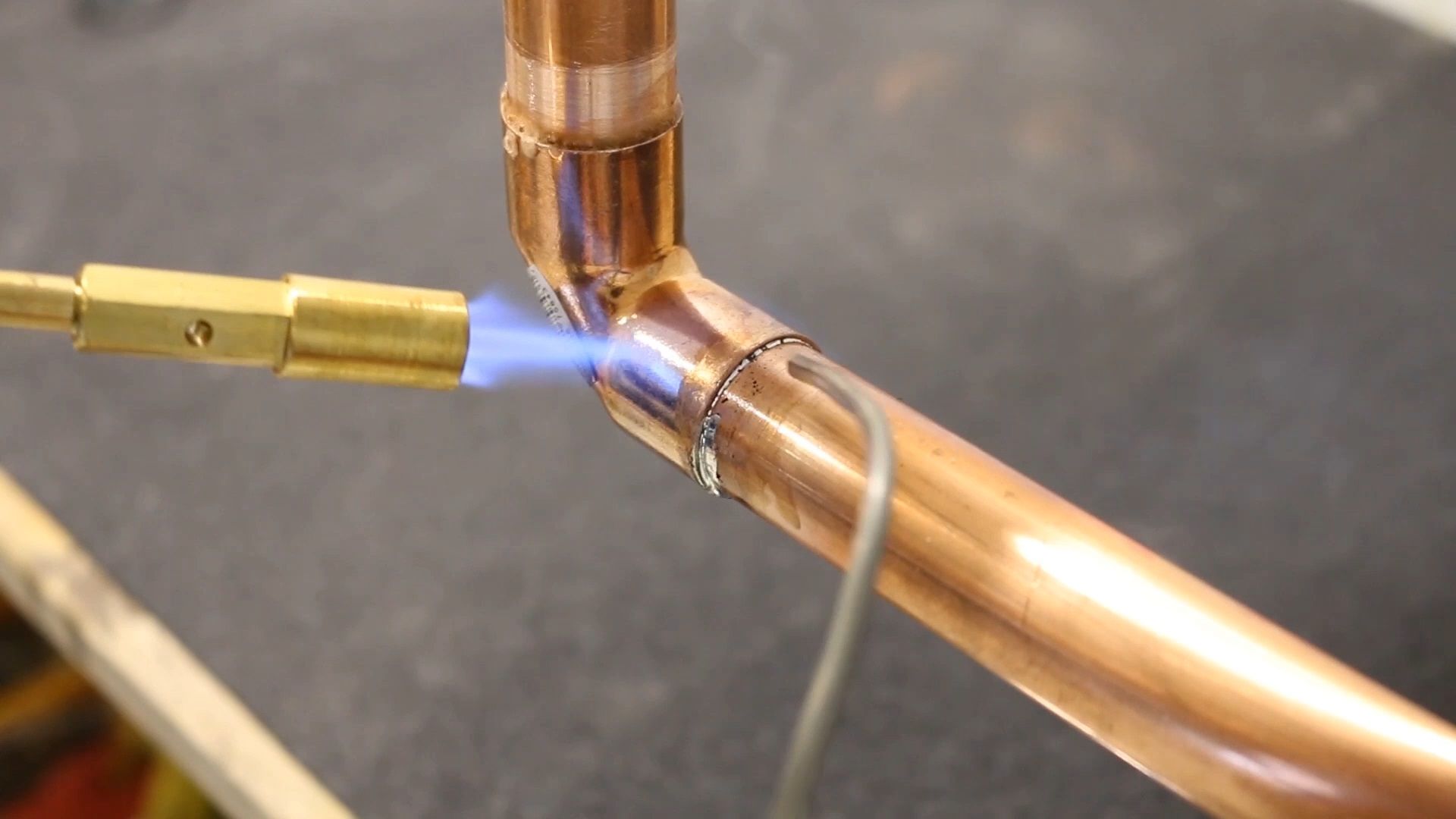 The EASIEST Way to Repair a Copper Pipe! 4 Steps Instructables