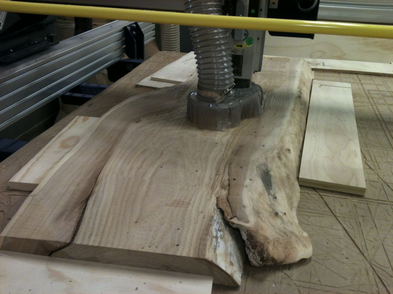 Plane Down a Large Wood Slab : 6 Steps 