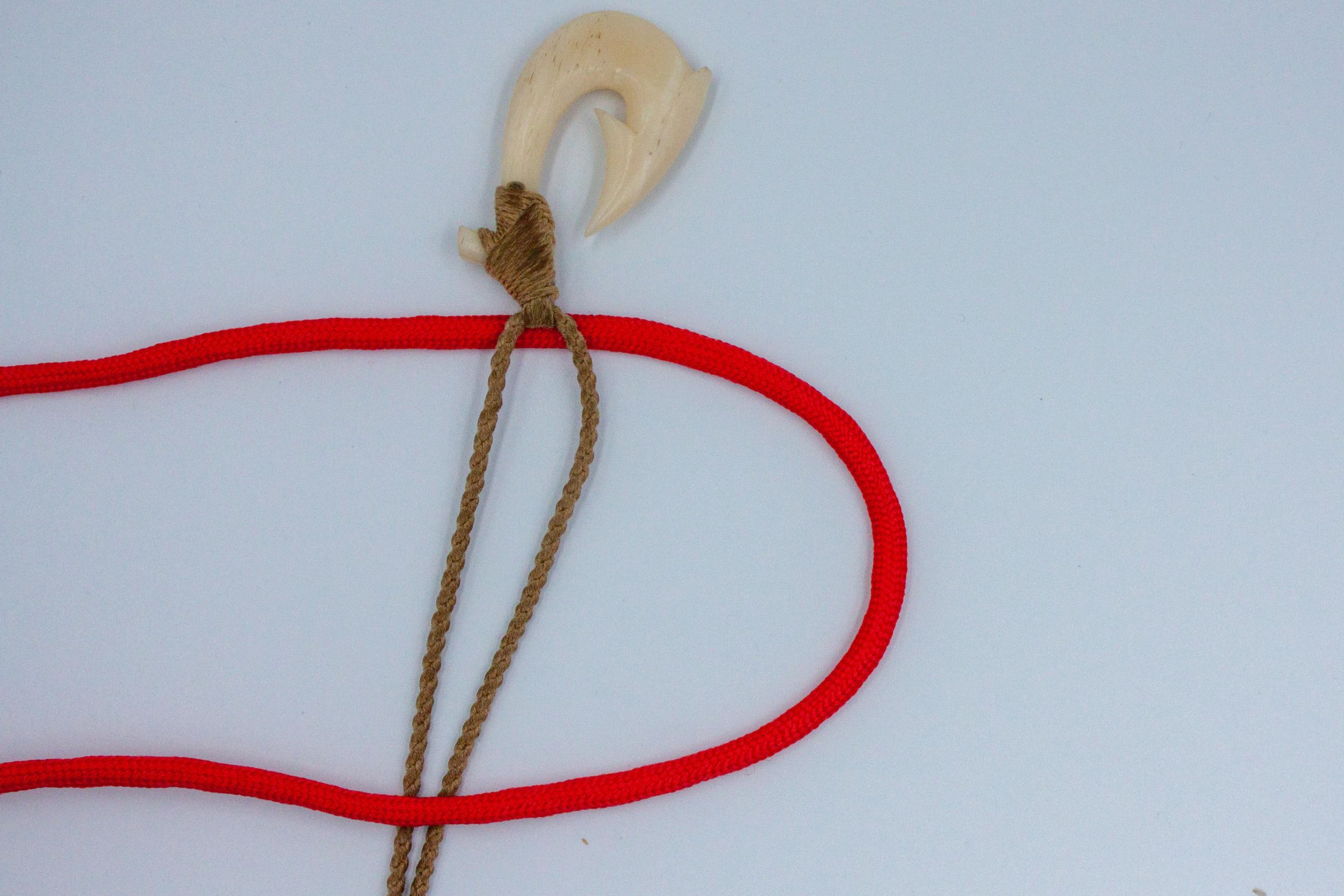 Maui Fish Hook Paracord Bracelet : 5 Steps - Instructables