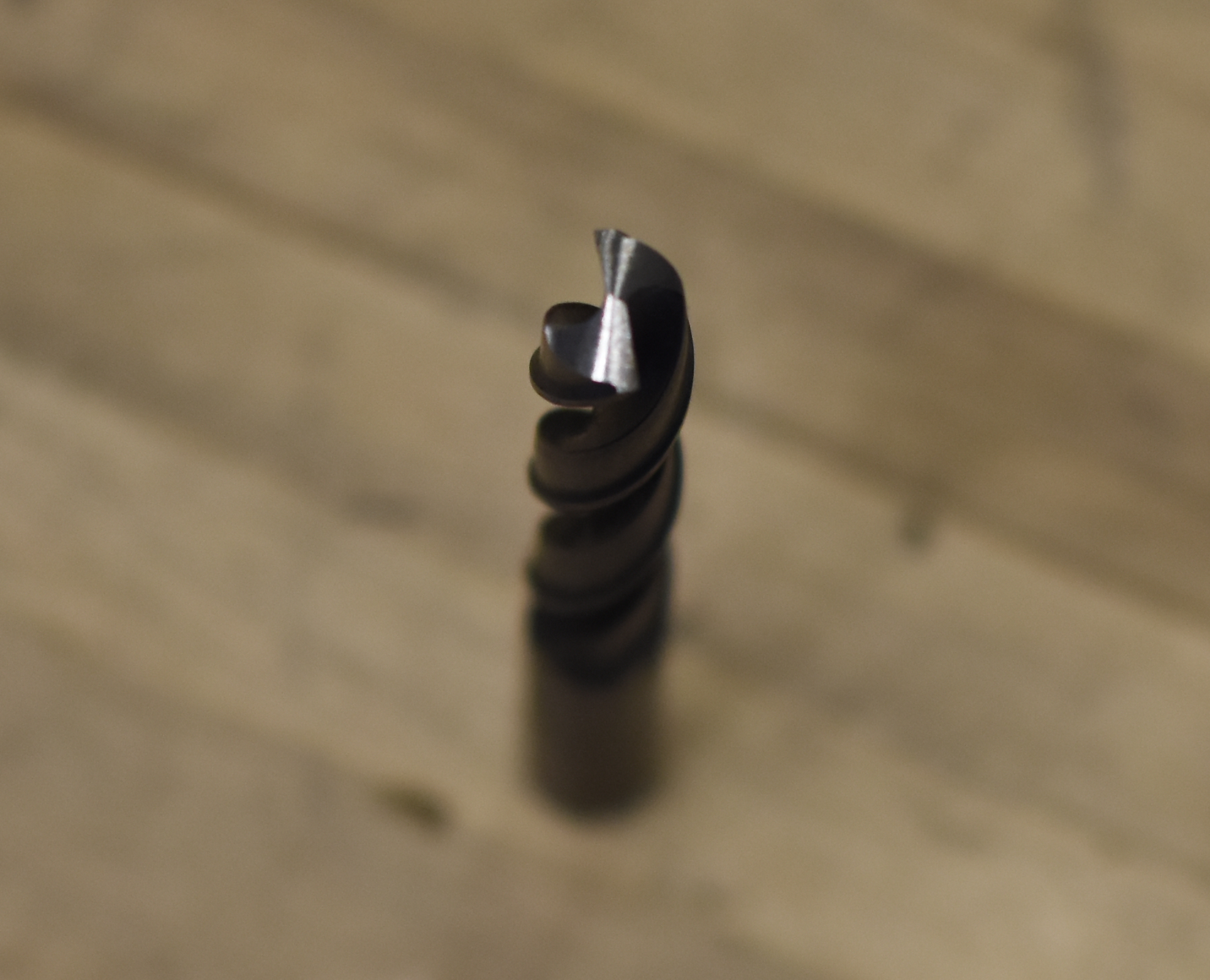 How to Sharpen Used and Dull Drill Bits (By Hand!!) 11 Steps (with