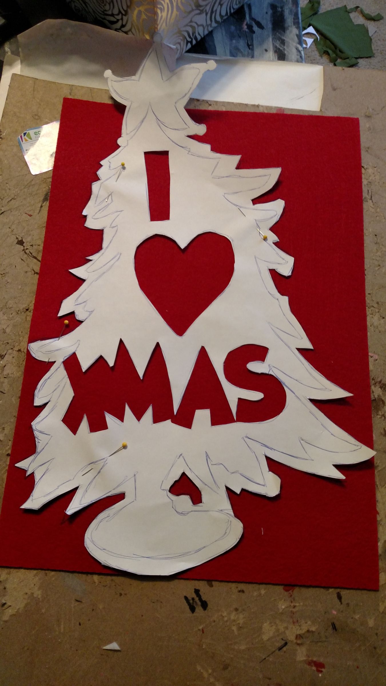 Easy DIY Grinch Sweater : 6 Steps (with 