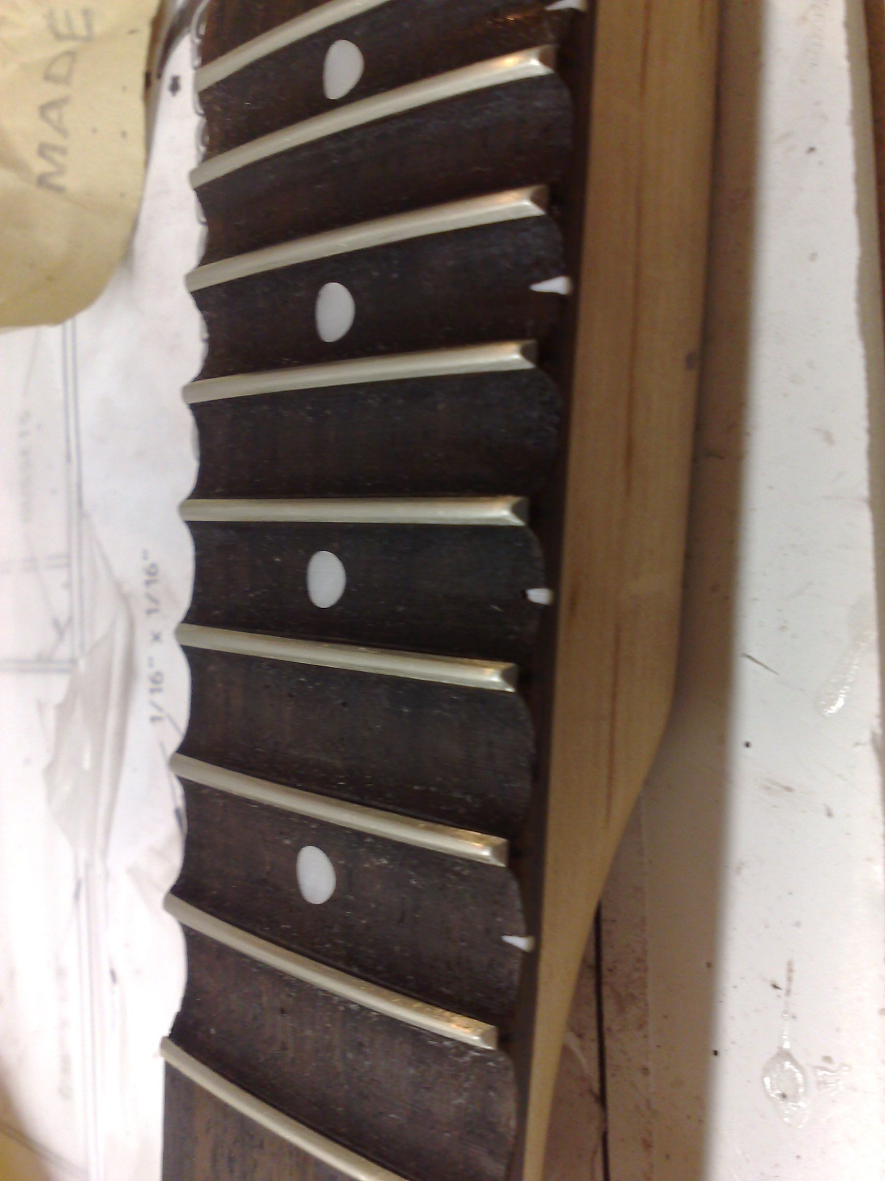 Scallop Your Guitar (Standard Scallop, Frets 1421) 11 Steps (with