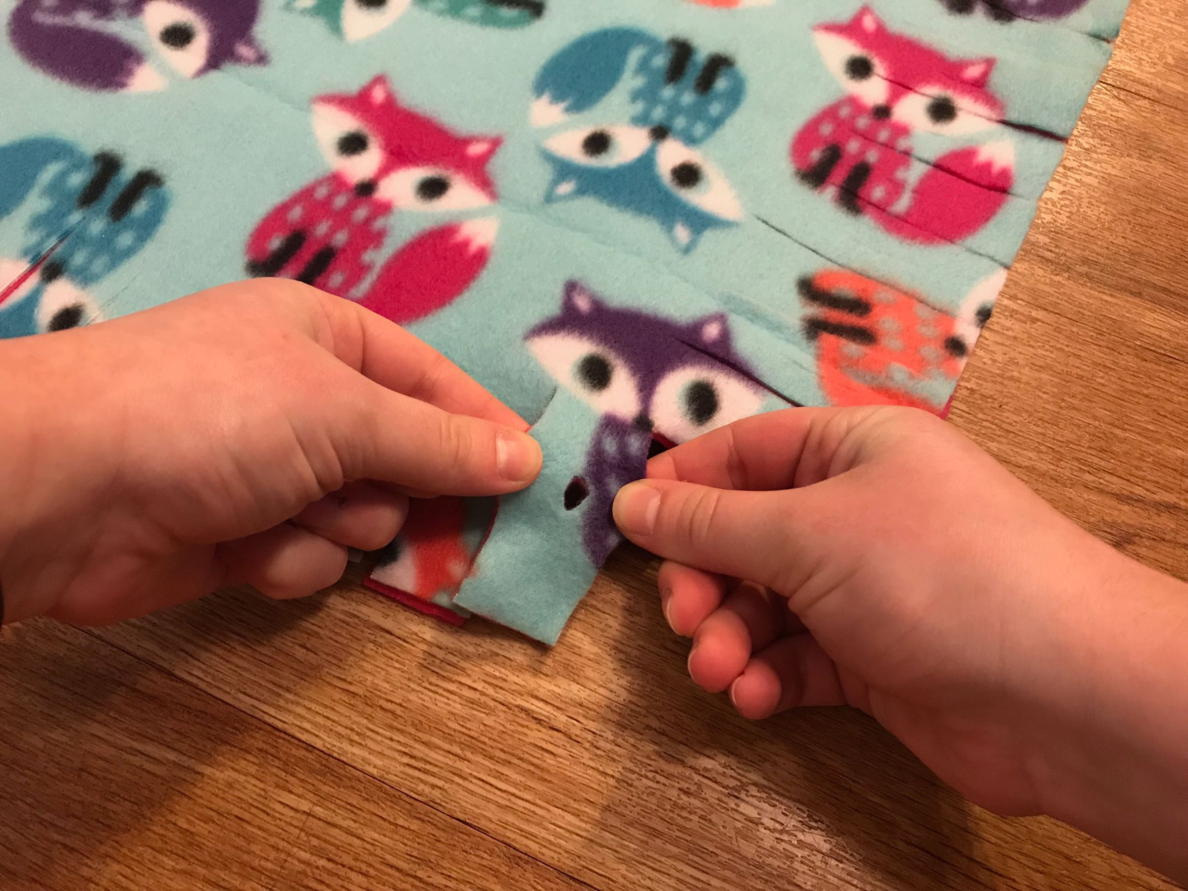 No Sew Fleece Blanket With Braided Edge 7 Steps Instructables