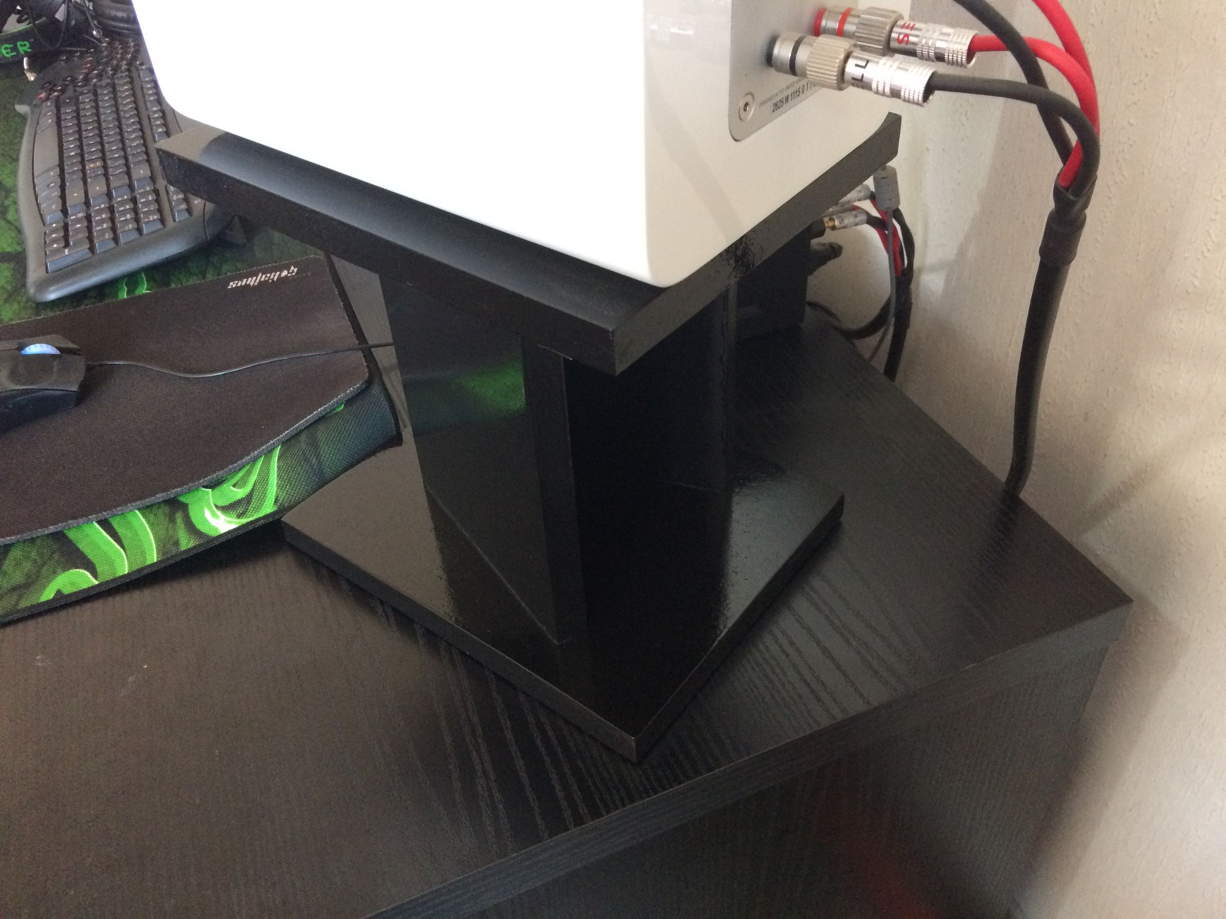 DIY Make Your Own Stands for Studio Monitors Speakers 7 Steps