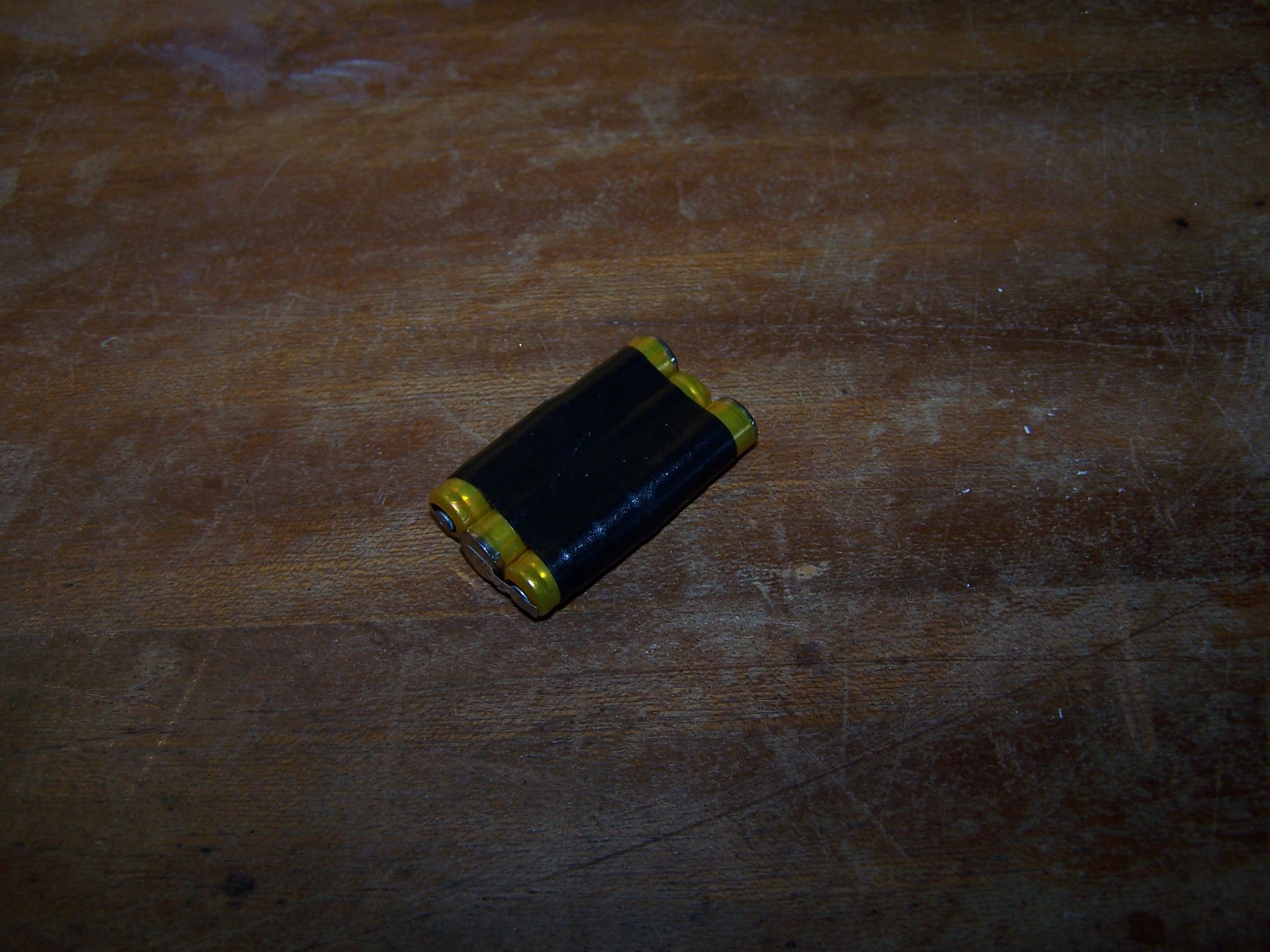 Making a 4.5 Volt Battery Pack From a 9V Battery : 4 Steps - Instructables
