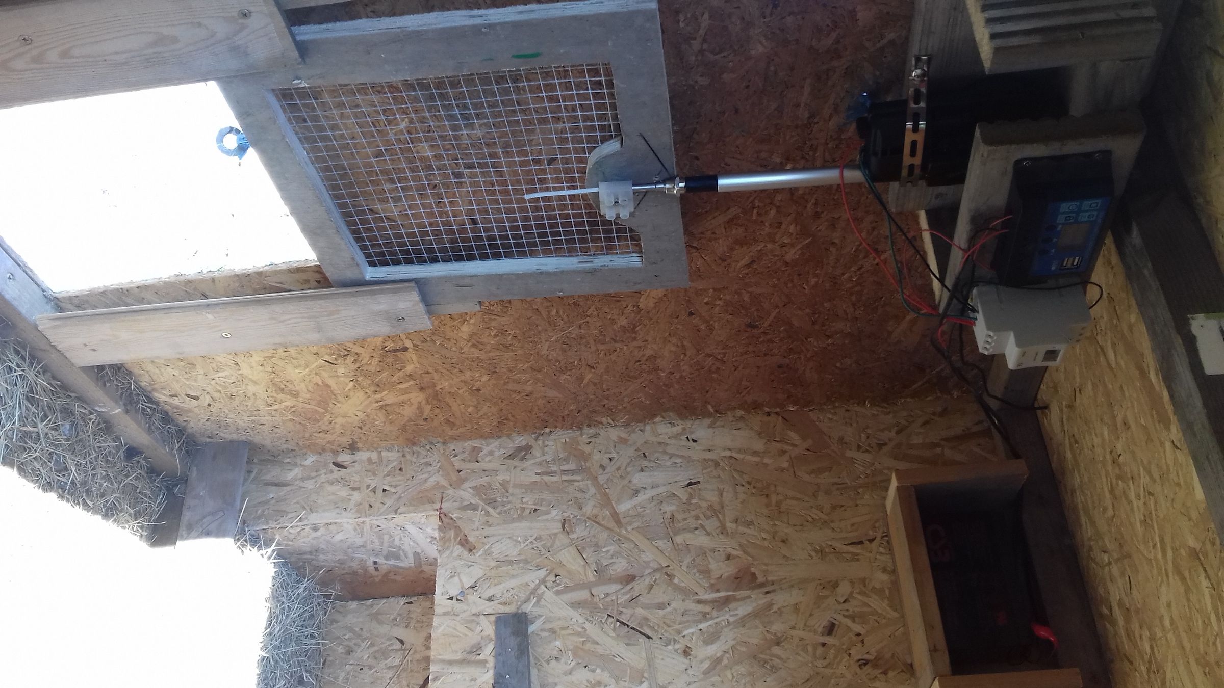 Simple Automatic Chicken Coop Door : 11 Steps (with Pictures ...